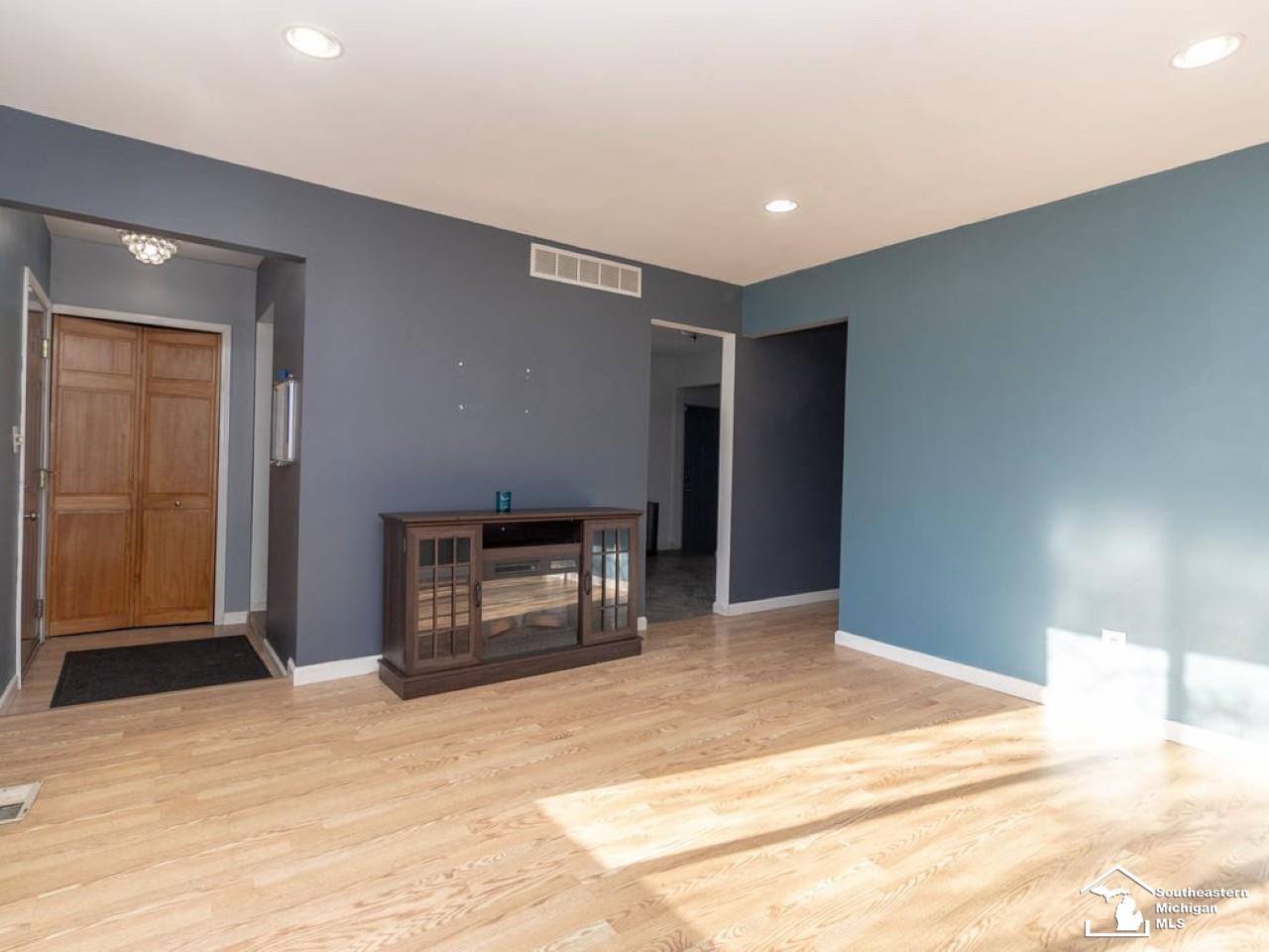 14810 Poplar Street, Southgate, MI, 48195