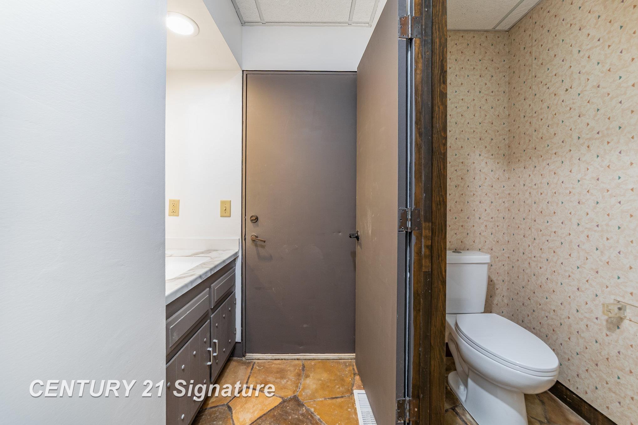 10363 Lakewood Drive, Saginaw, MI, 48609