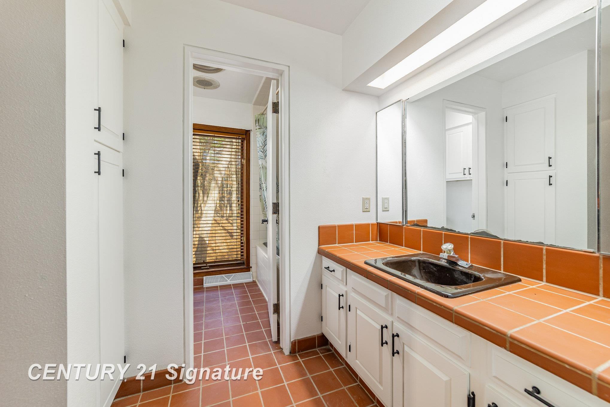 10363 Lakewood Drive, Saginaw, MI, 48609