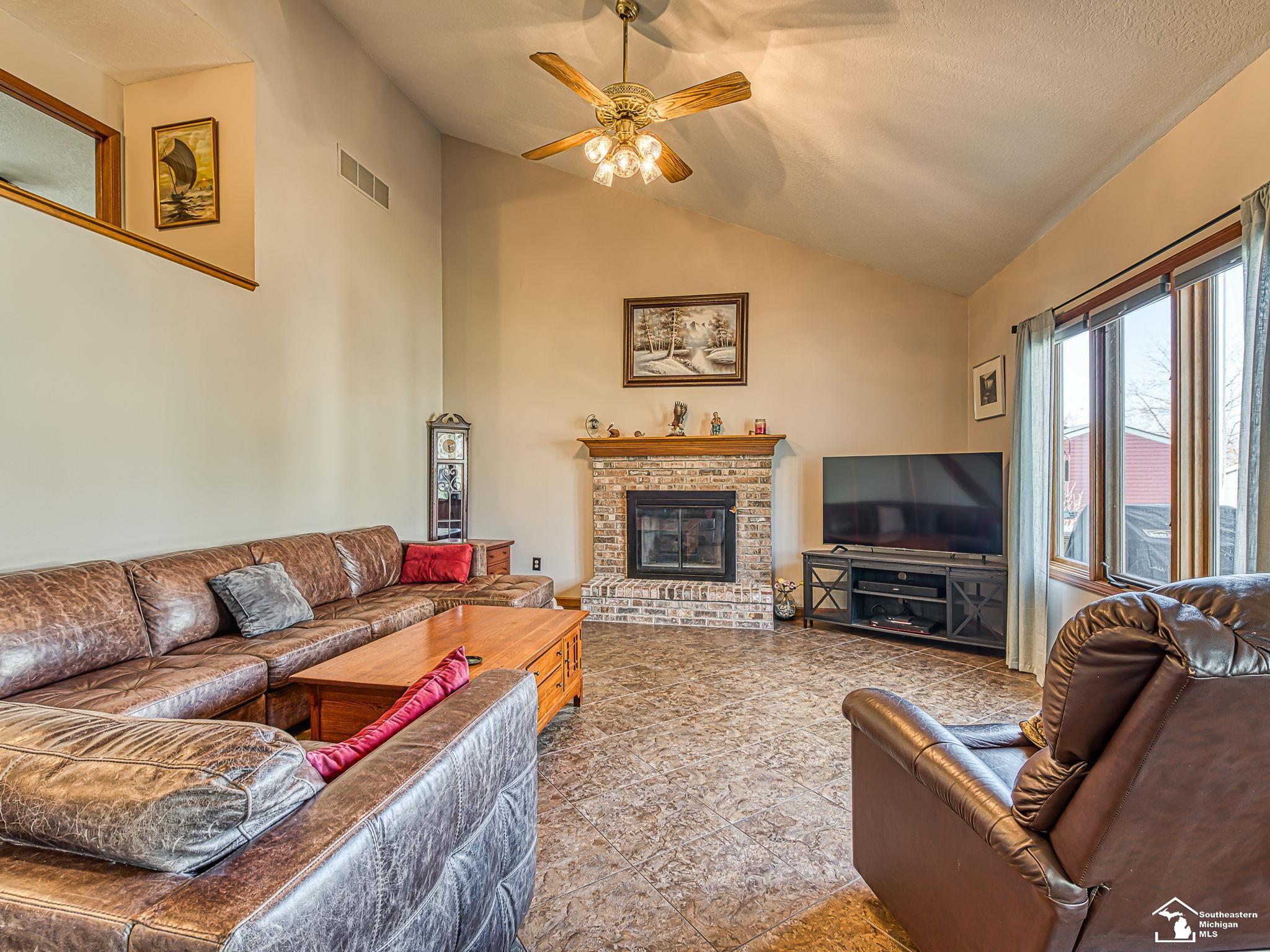 707 Donnalee Drive, Monroe, MI, 48162