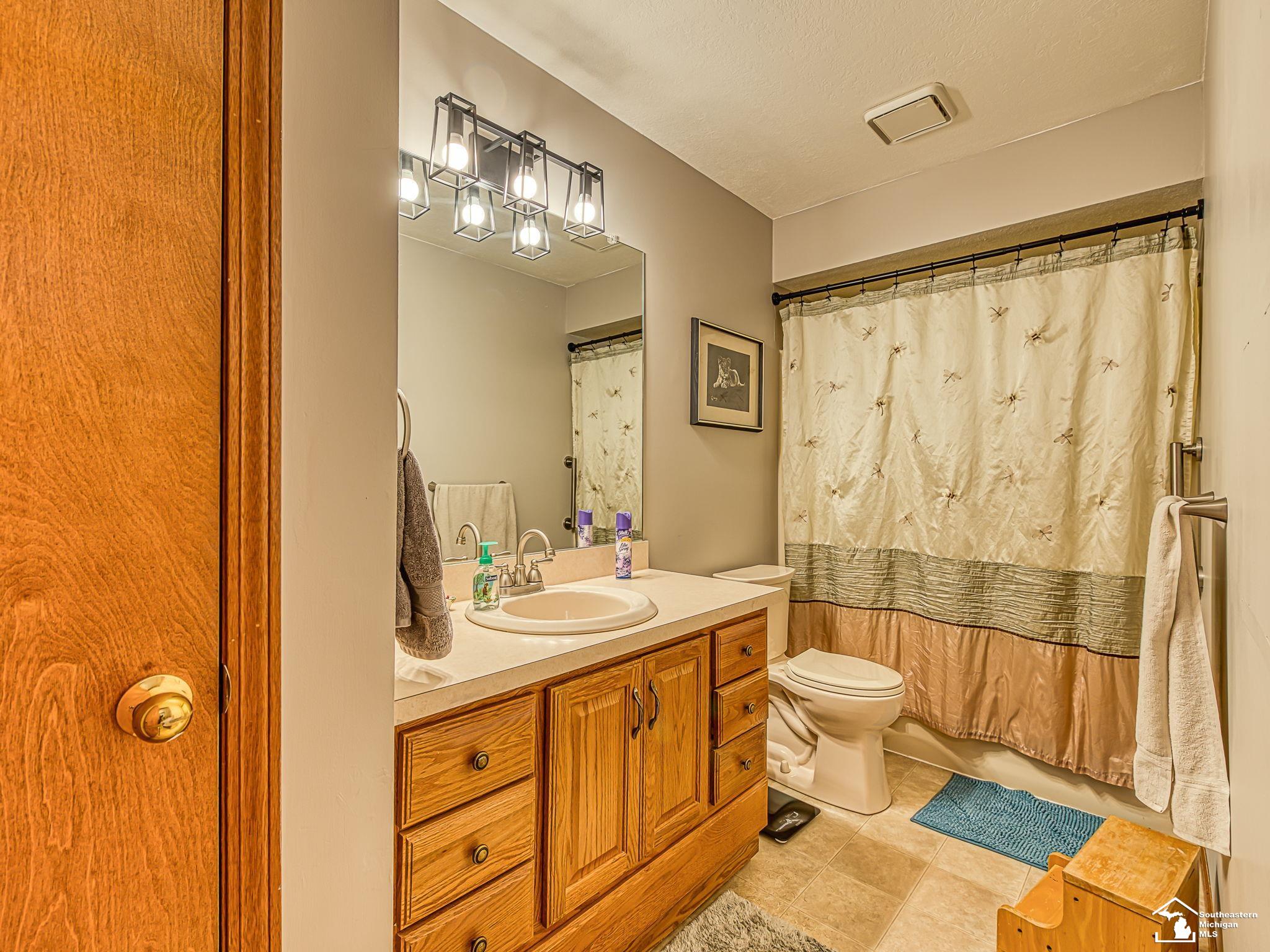 707 Donnalee Drive, Monroe, MI, 48162