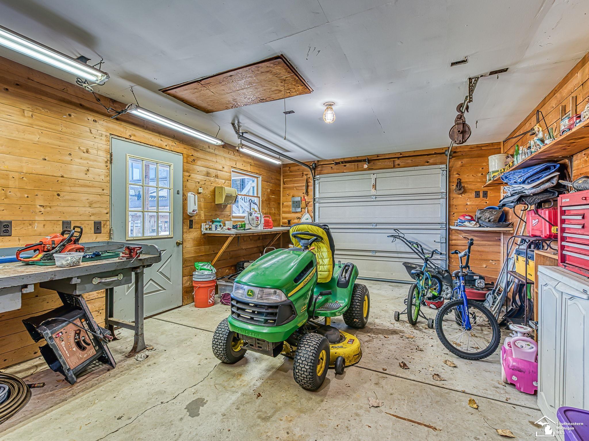 707 Donnalee Drive, Monroe, MI, 48162