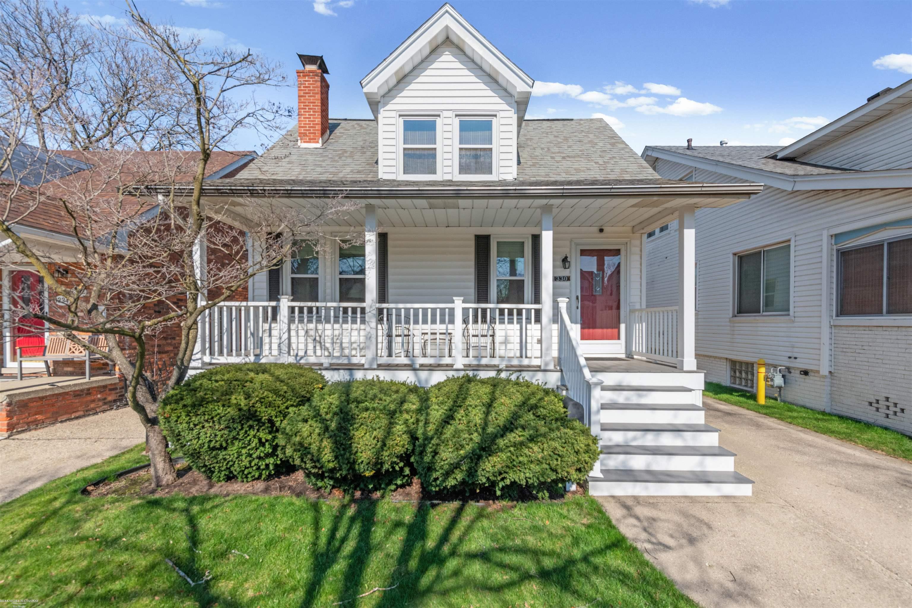 1334 1st Street, Lapeer, MI, 48446 1221
