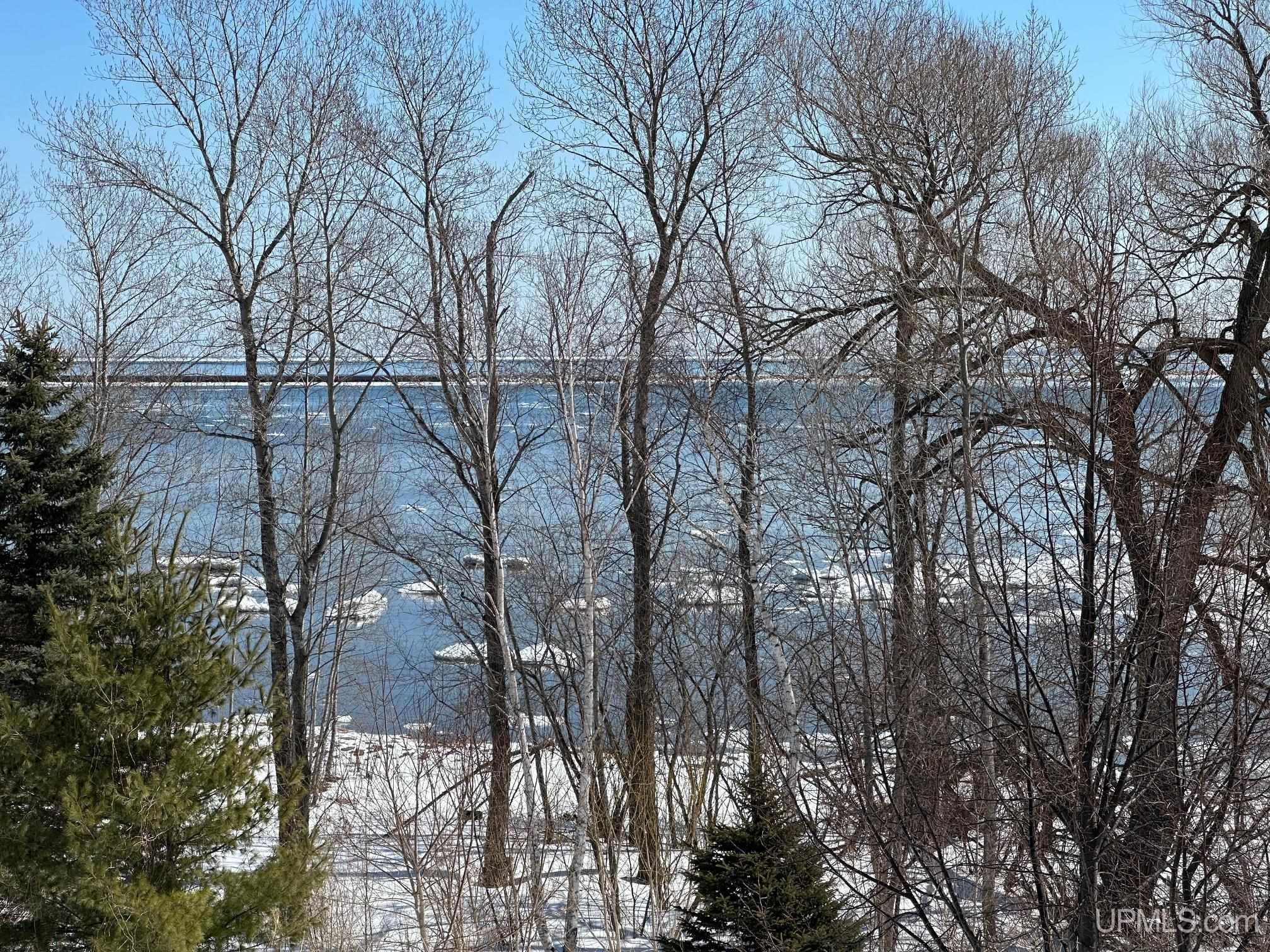 776 S Lakeshore Boulevard, Marquette, MI, 49855