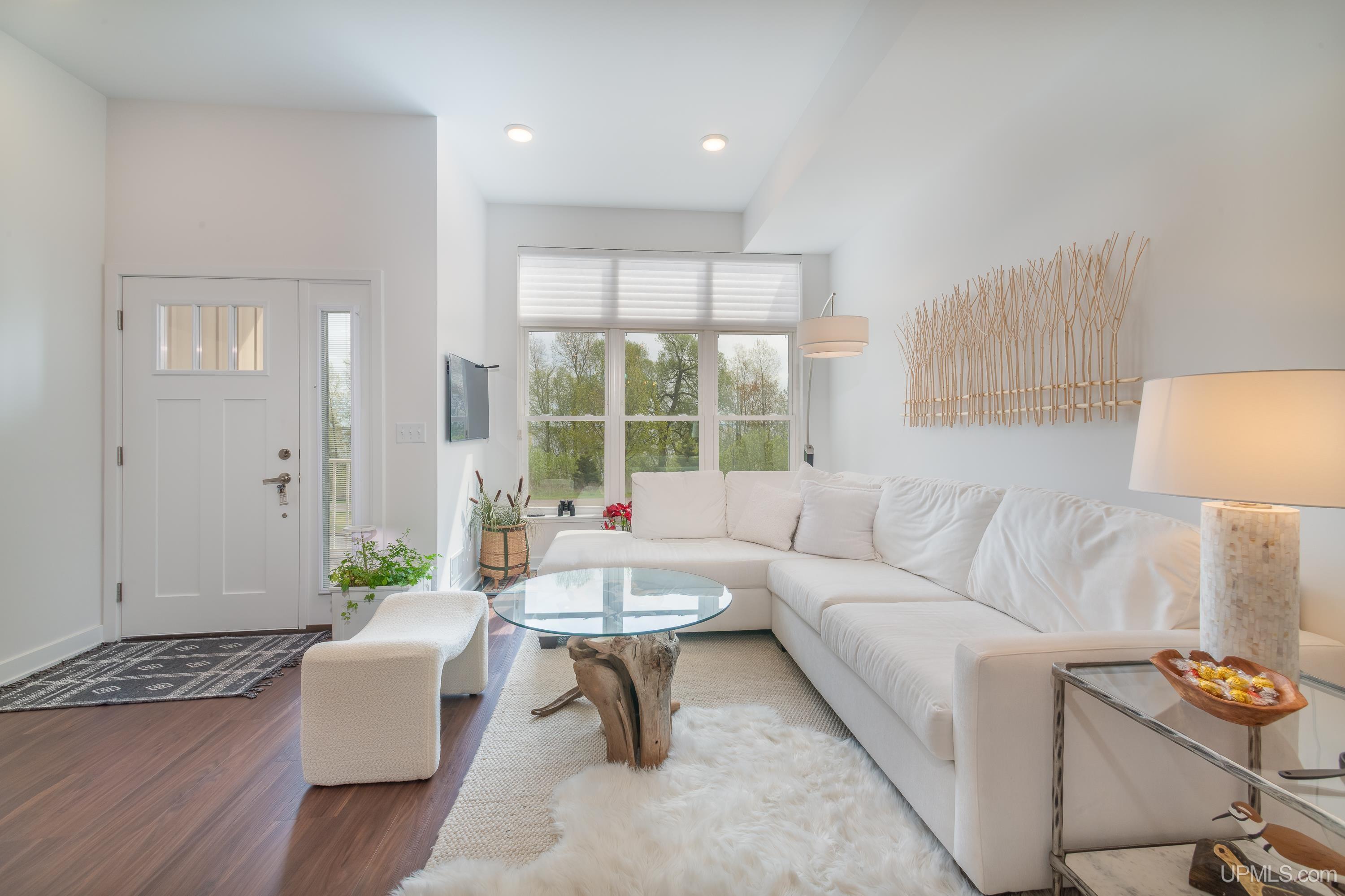 776 S Lakeshore Boulevard, Marquette, MI, 49855