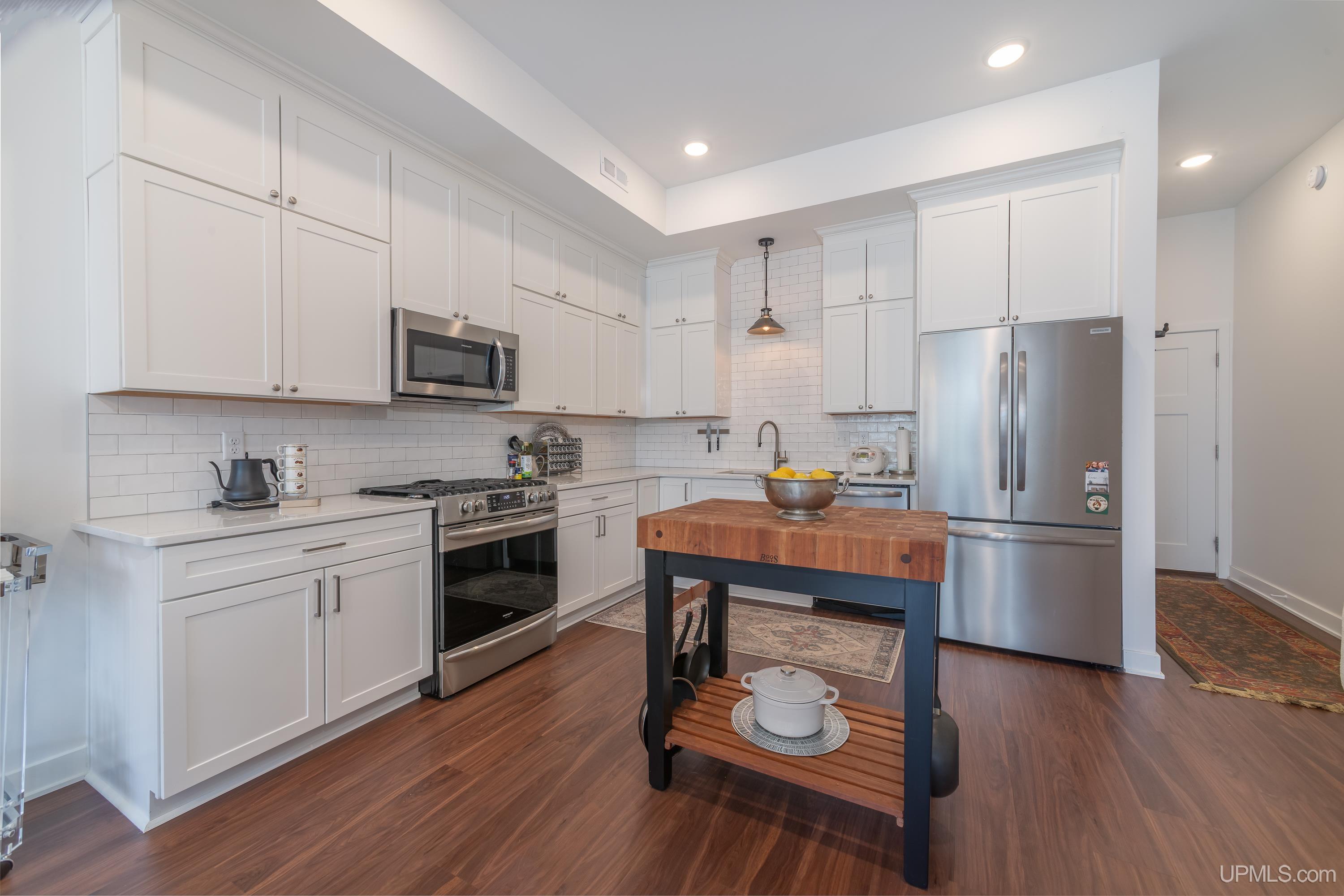 776 S Lakeshore Boulevard, Marquette, MI, 49855