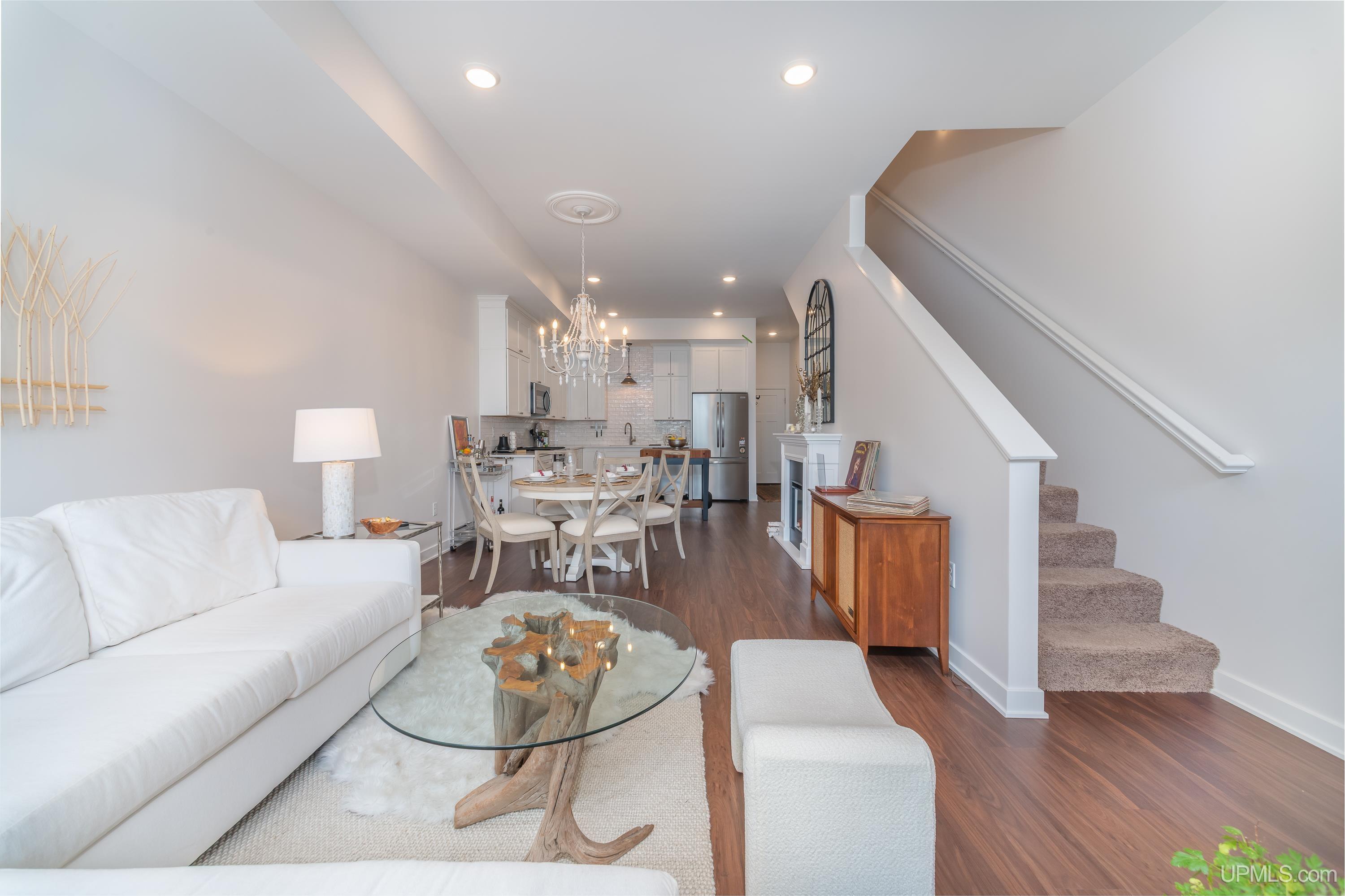 776 S Lakeshore Boulevard, Marquette, MI, 49855