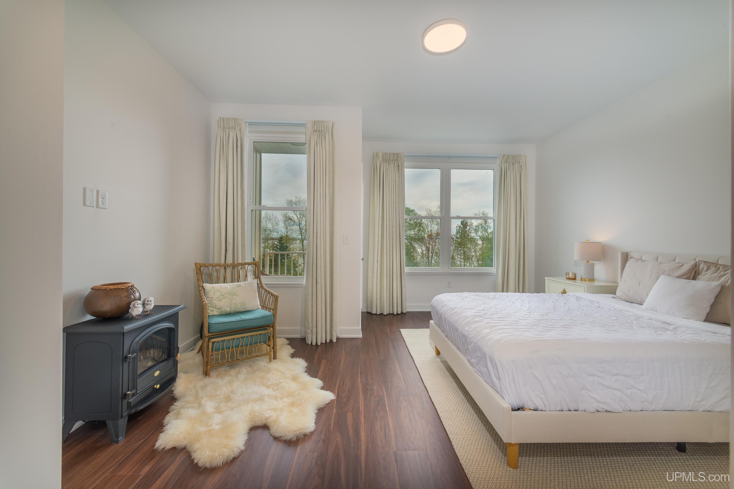 776 S Lakeshore Boulevard, Marquette, MI, 49855