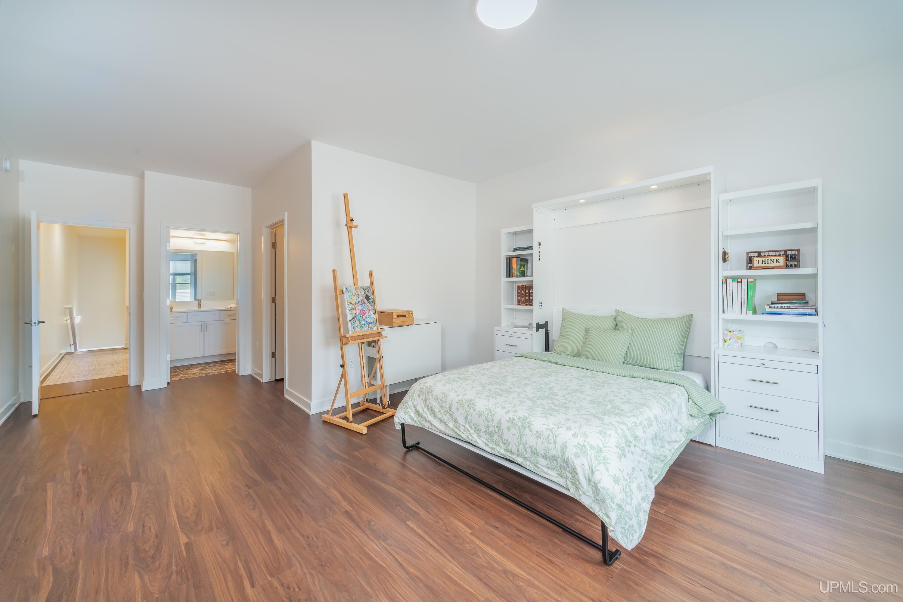 776 S Lakeshore Boulevard, Marquette, MI, 49855