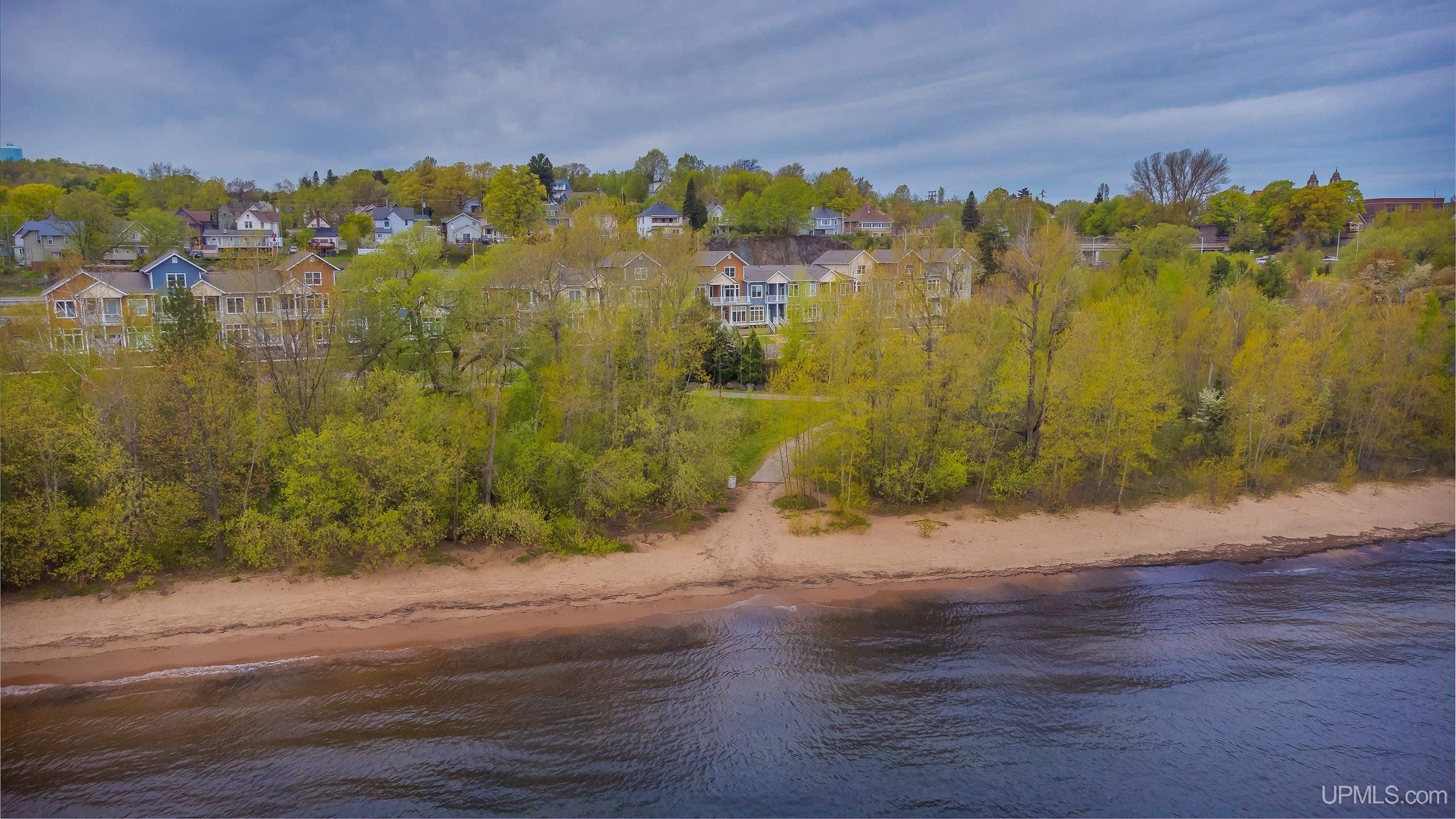 776 S Lakeshore Boulevard, Marquette, MI, 49855