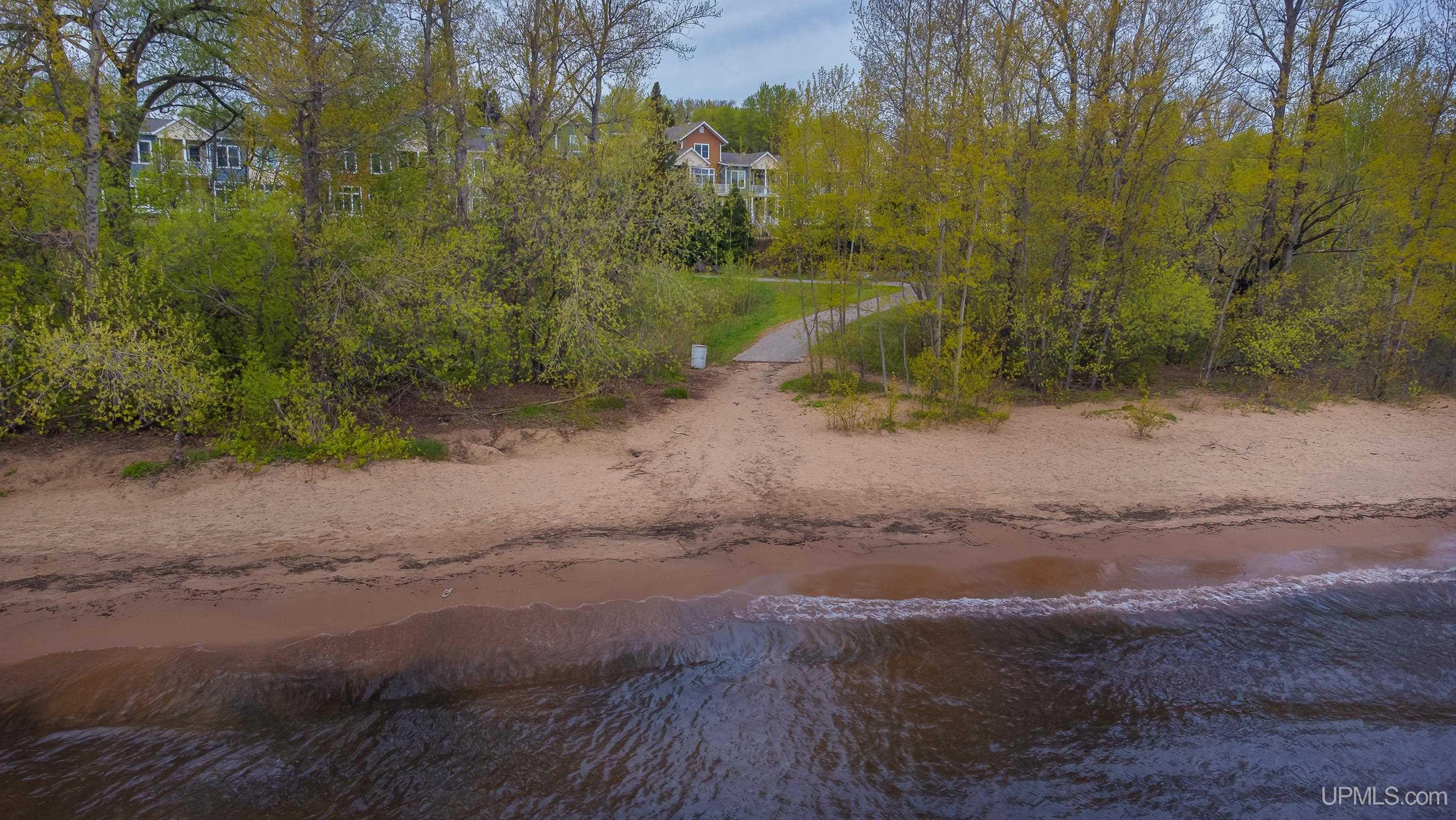 776 S Lakeshore Boulevard, Marquette, MI, 49855