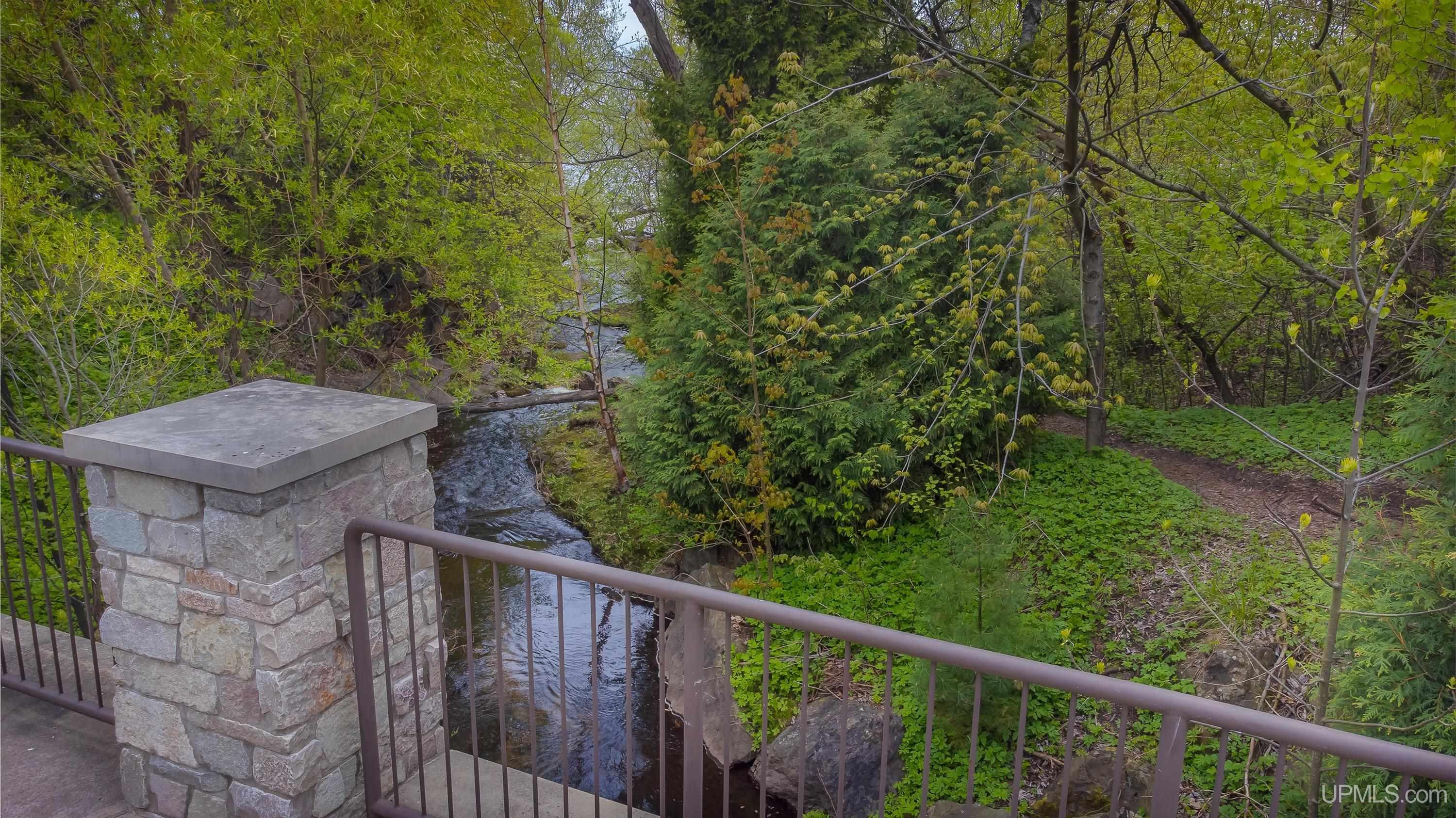 776 S Lakeshore Boulevard, Marquette, MI, 49855