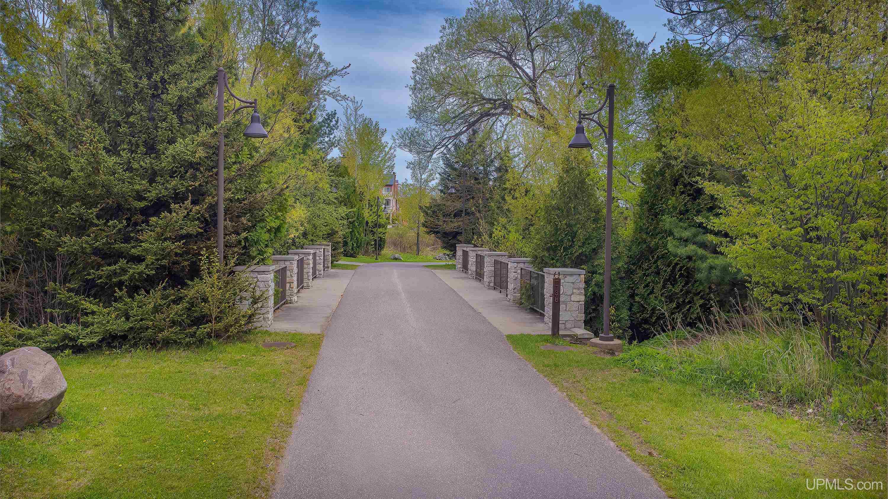 776 S Lakeshore Boulevard, Marquette, MI, 49855