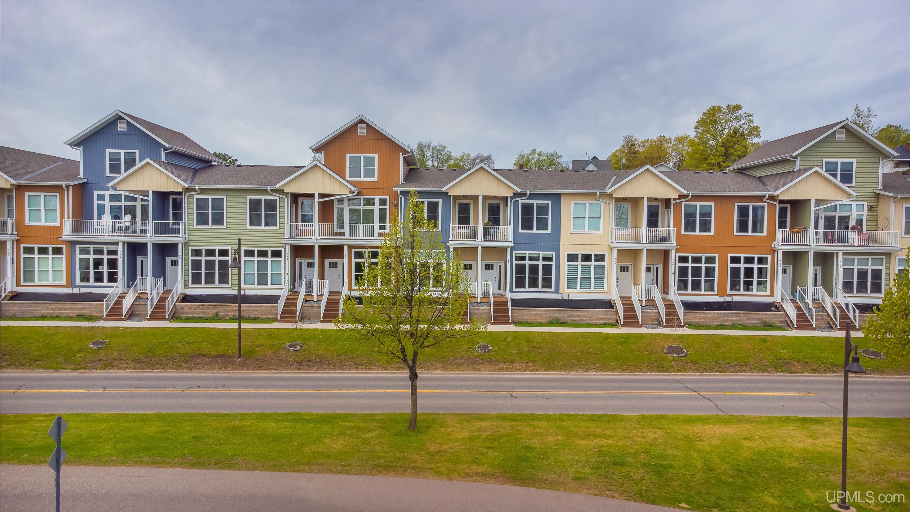 776 S Lakeshore Boulevard, Marquette, MI, 49855