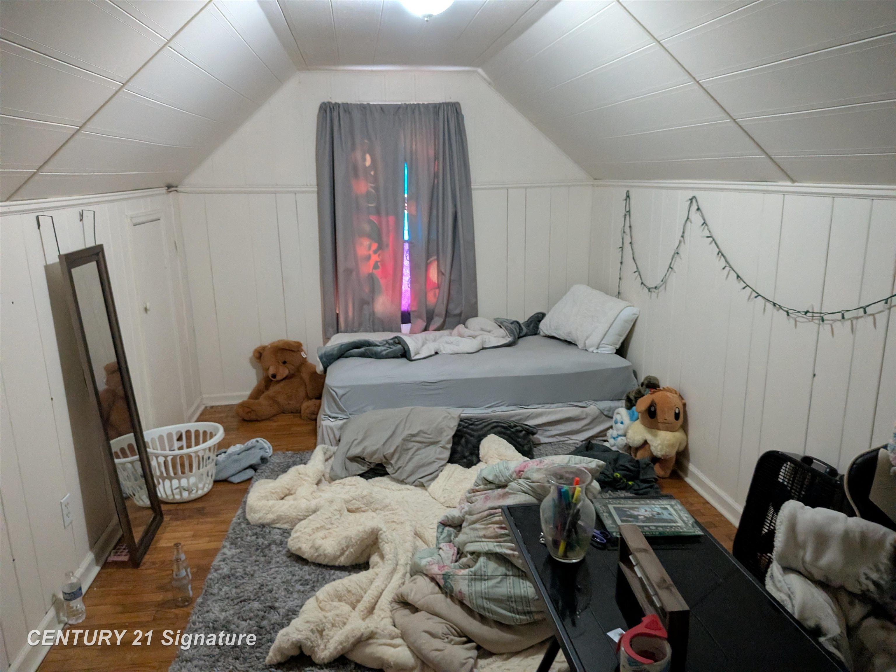 717 Huron Street, Flint, MI, 48507