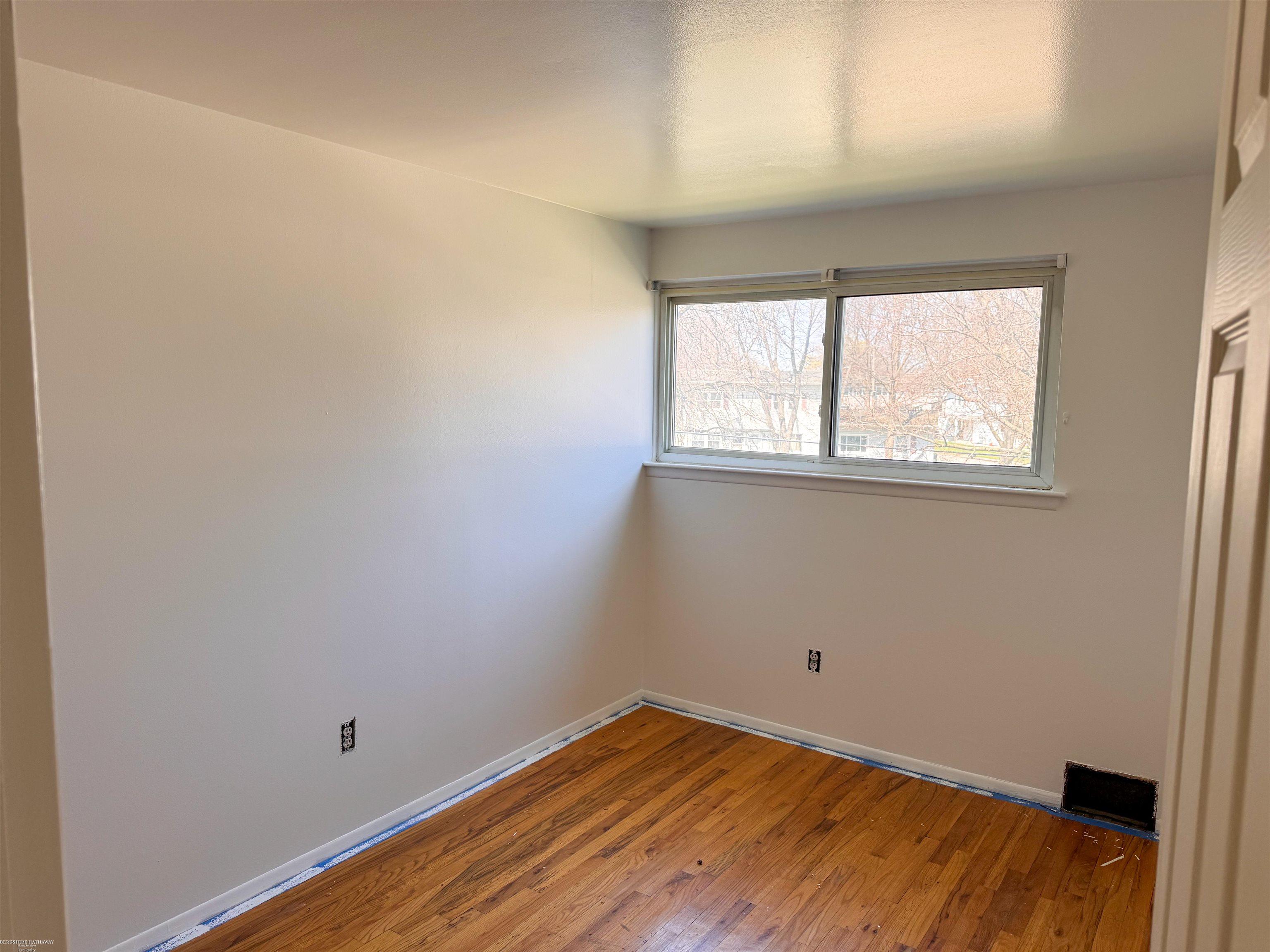 8764 Kaltz Avenue, Center Line, MI, 48015