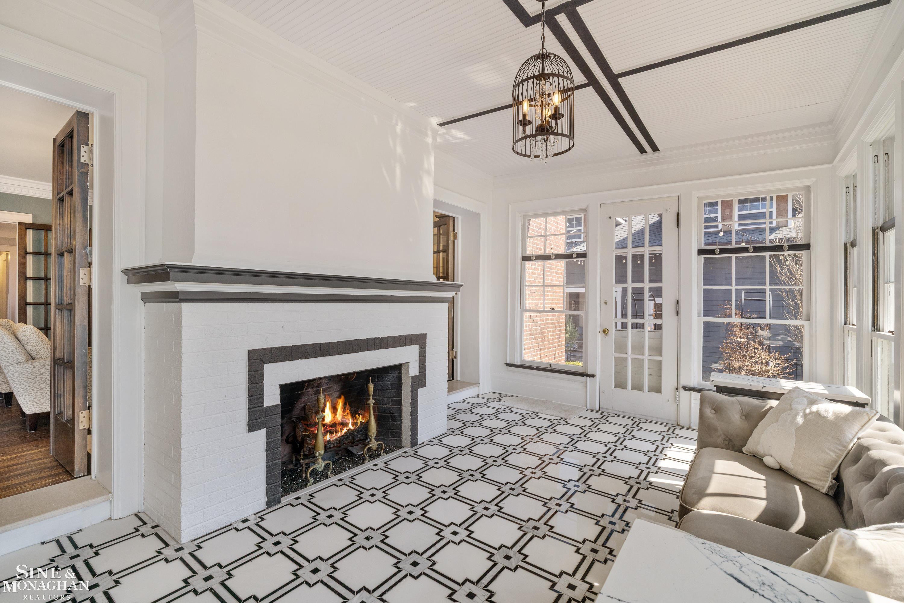 334 University Place, Grosse Pointe, MI, 48236