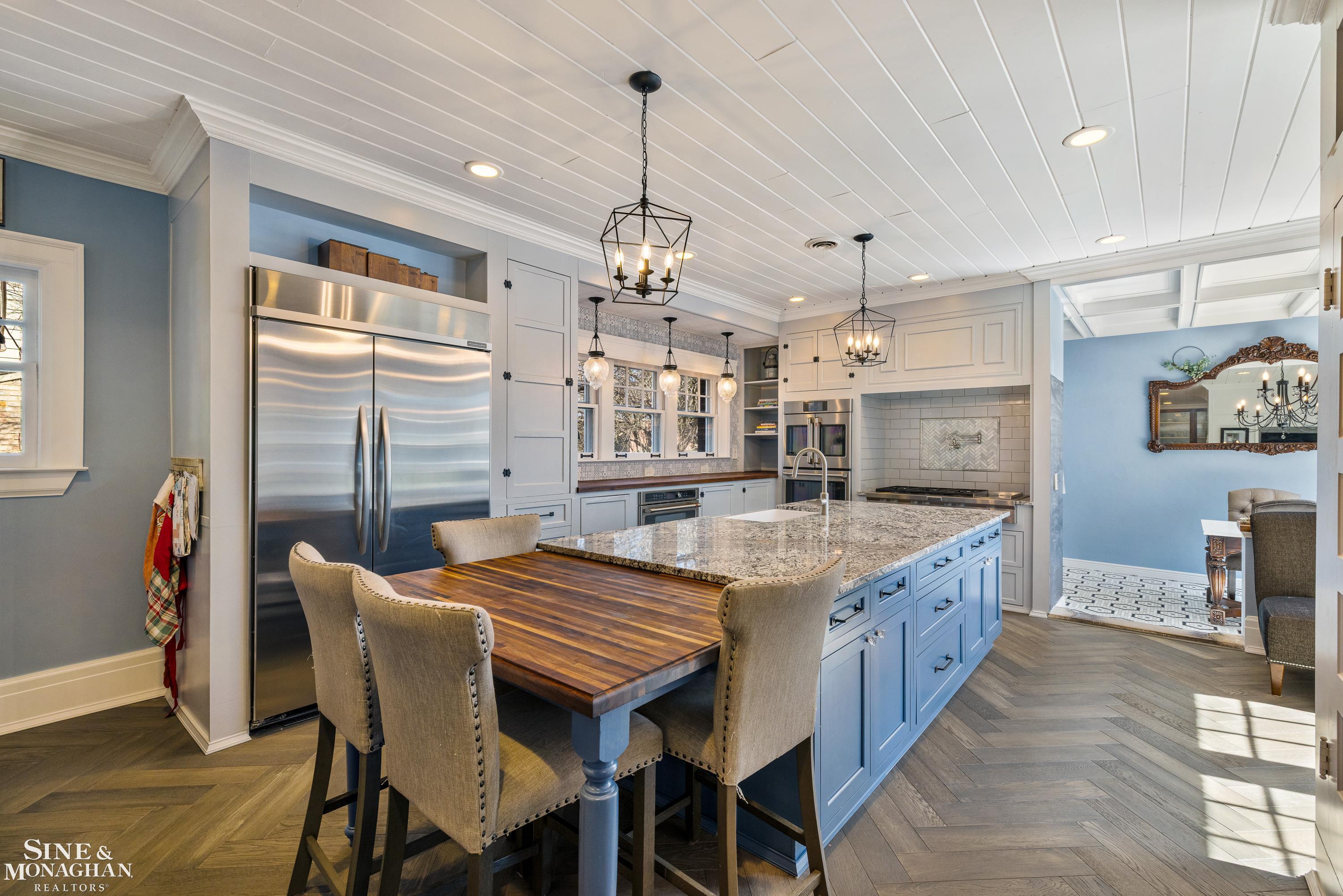 334 University Place, Grosse Pointe, MI, 48236