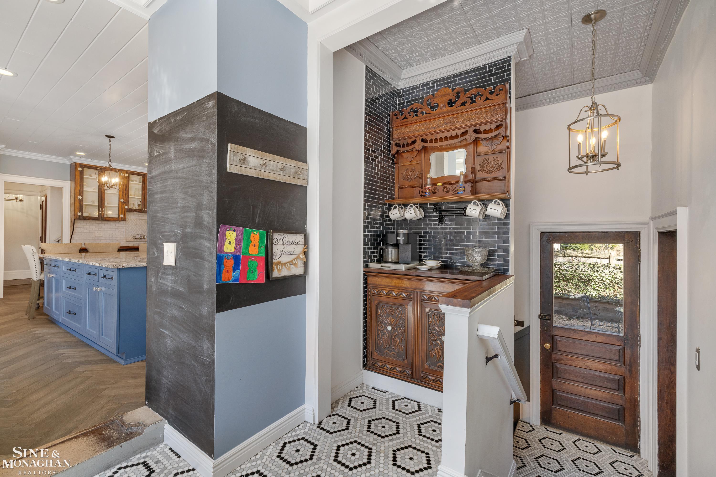 334 University Place, Grosse Pointe, MI, 48236