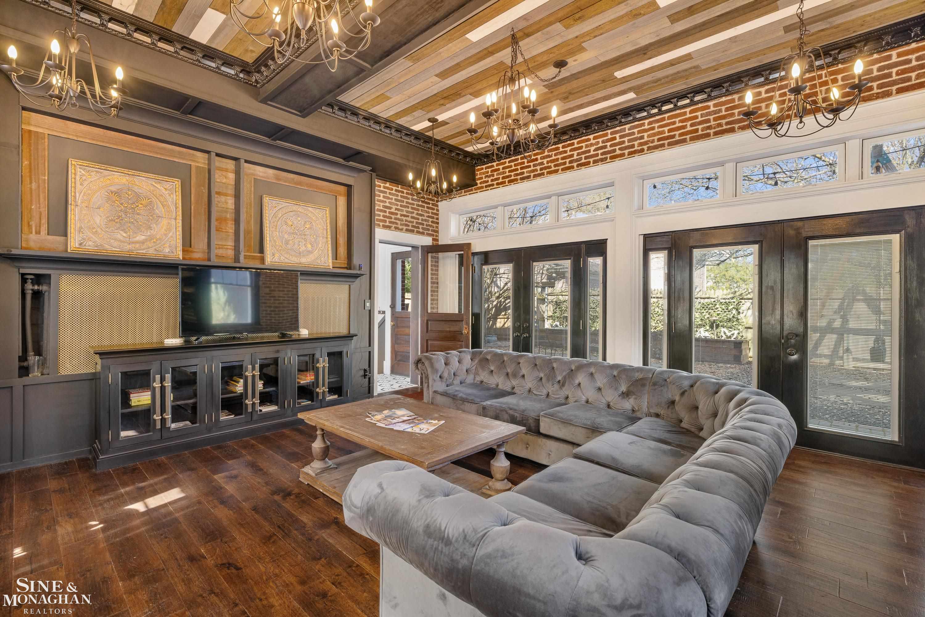 334 University Place, Grosse Pointe, MI, 48236