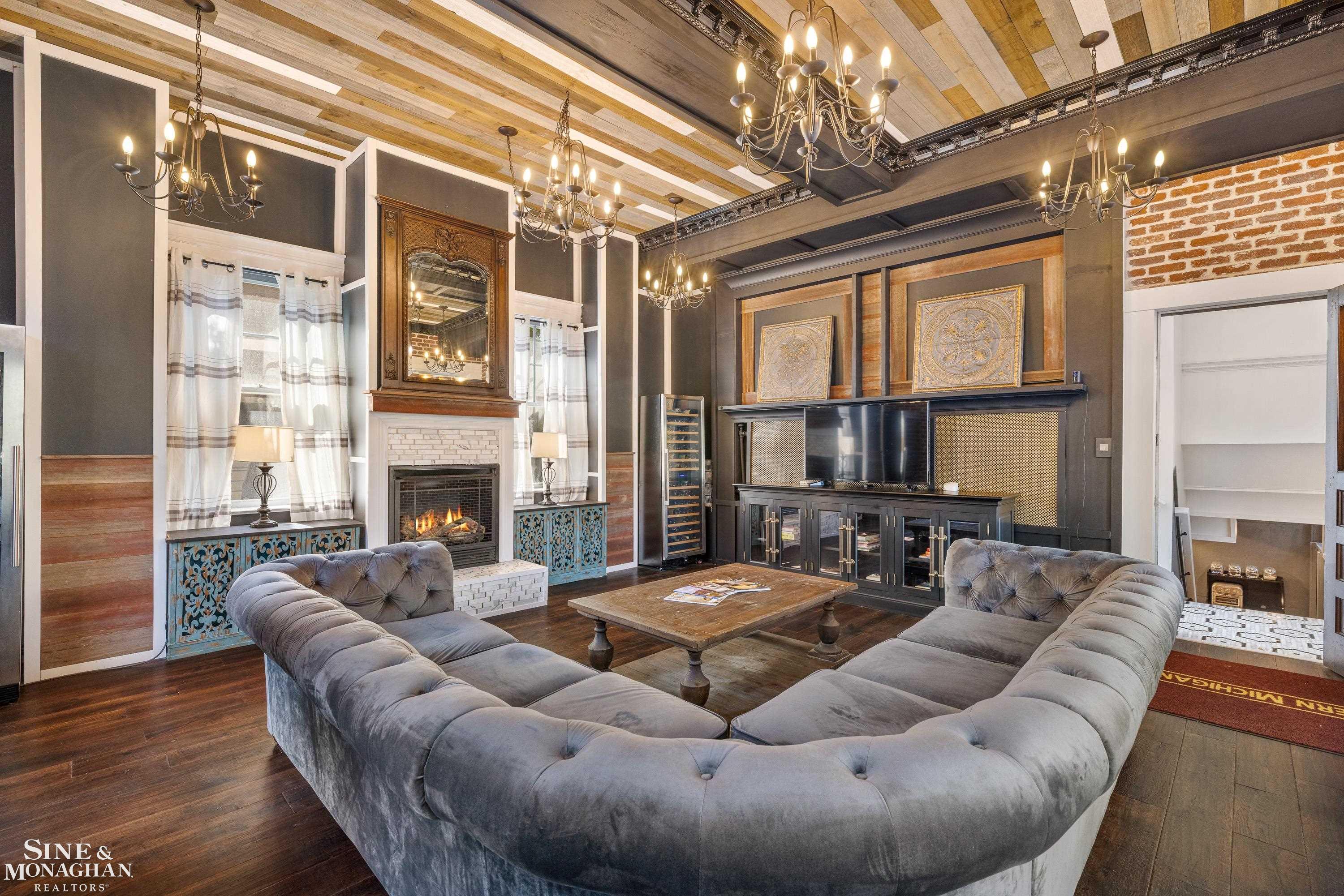 334 University Place, Grosse Pointe, MI, 48236