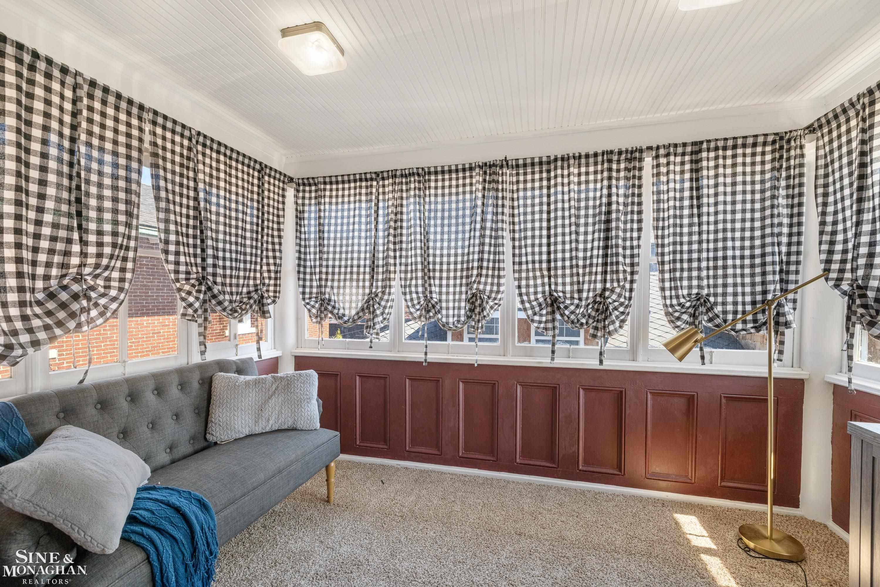 334 University Place, Grosse Pointe, MI, 48236