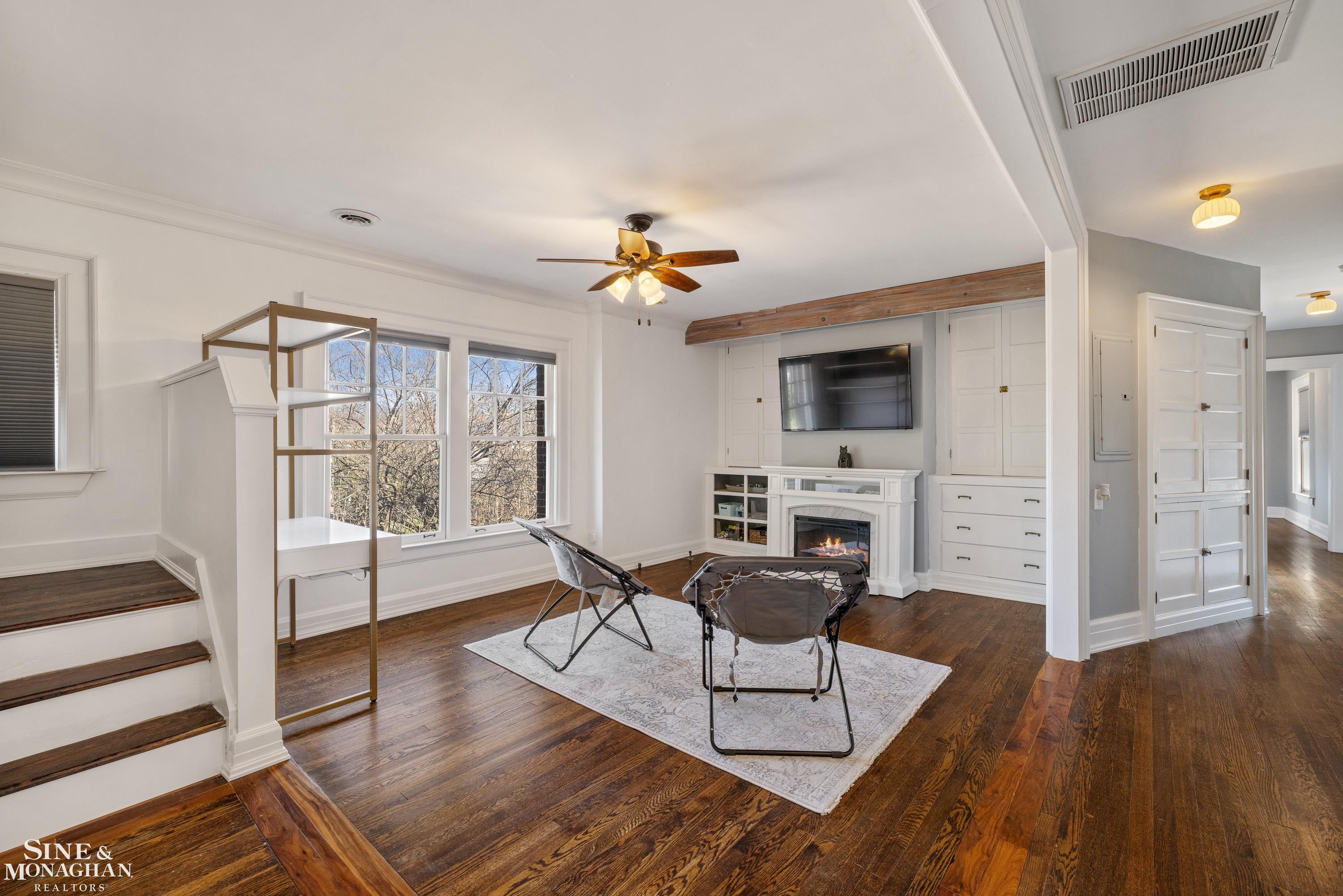 334 University Place, Grosse Pointe, MI, 48236