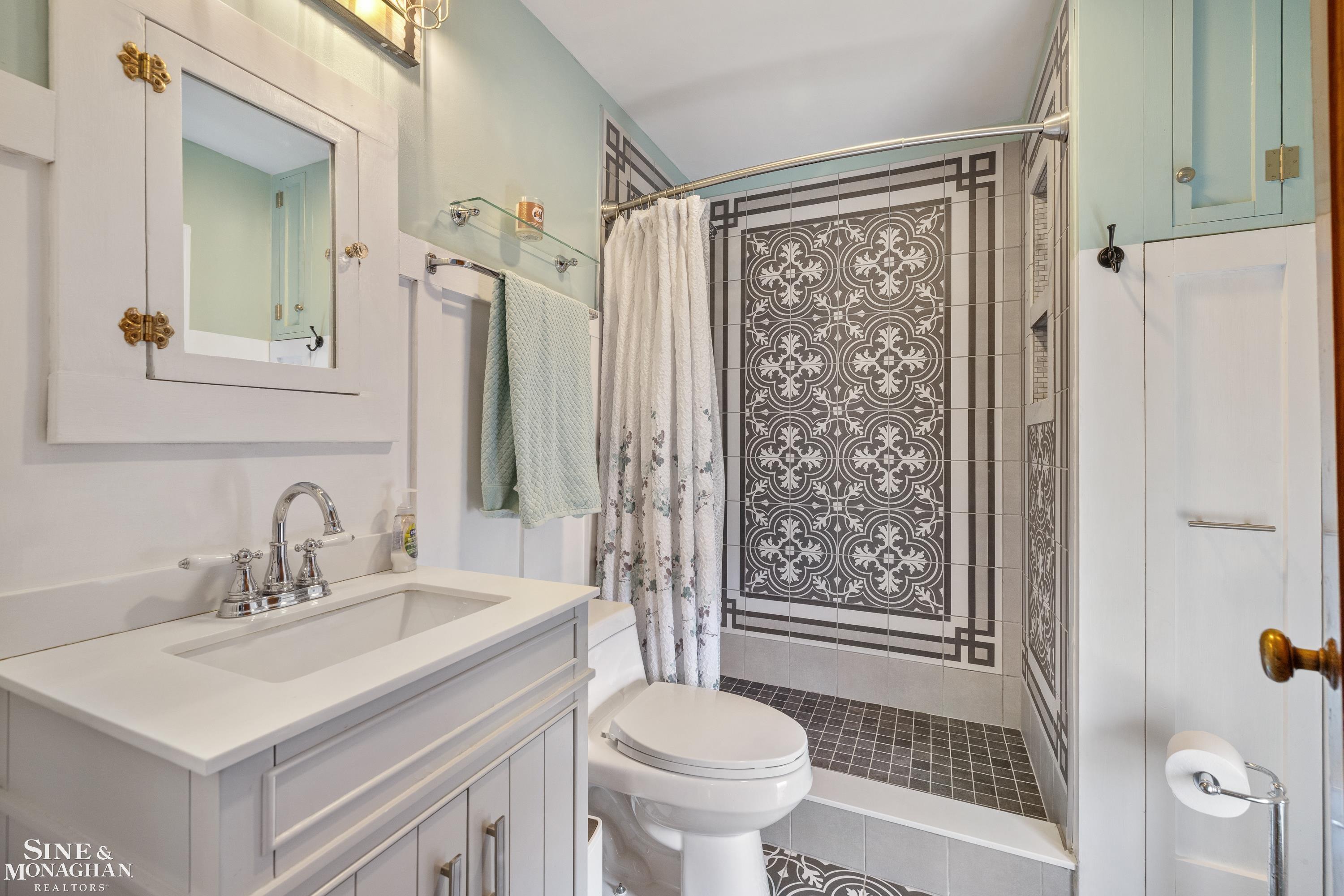 334 University Place, Grosse Pointe, MI, 48236