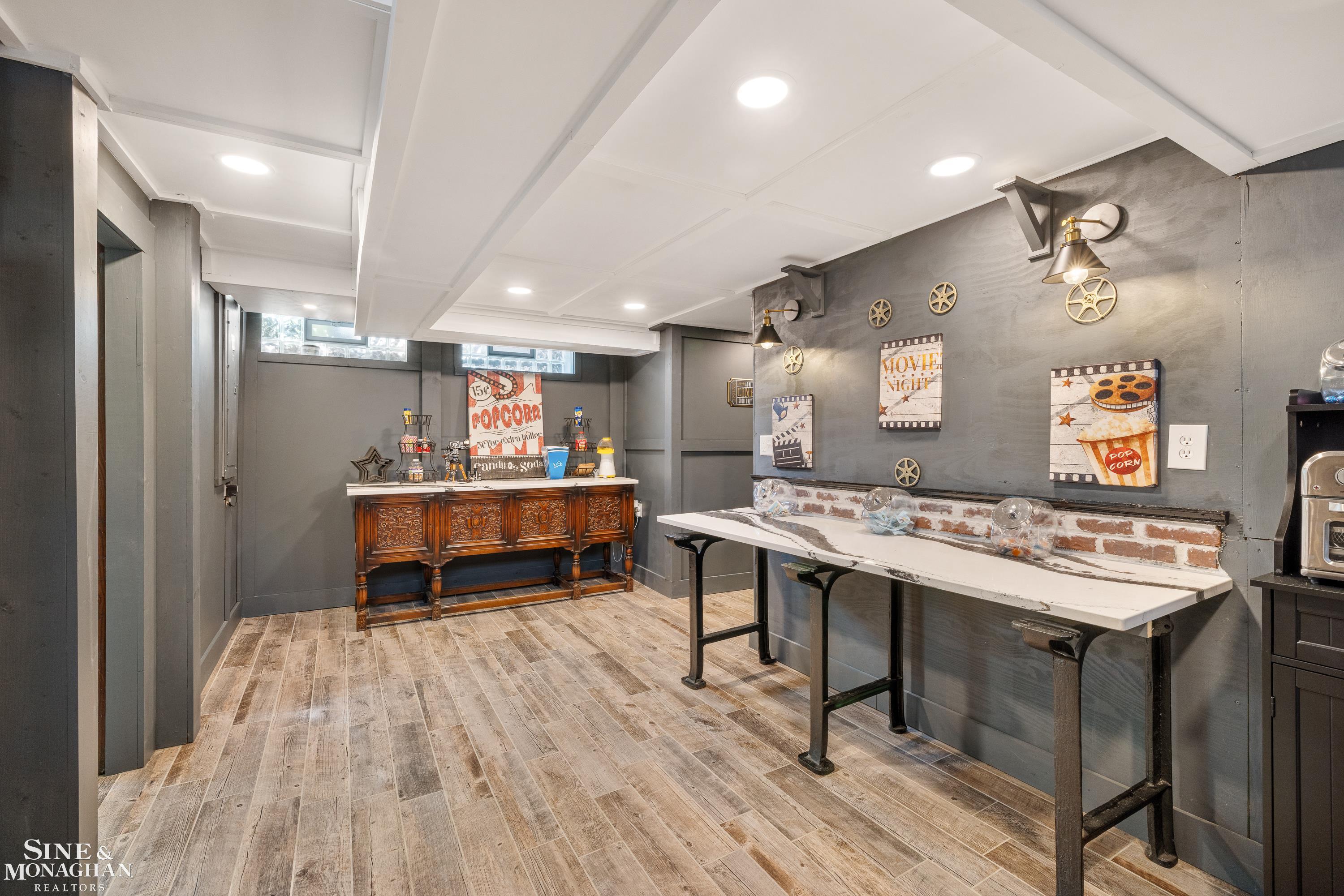 334 University Place, Grosse Pointe, MI, 48236