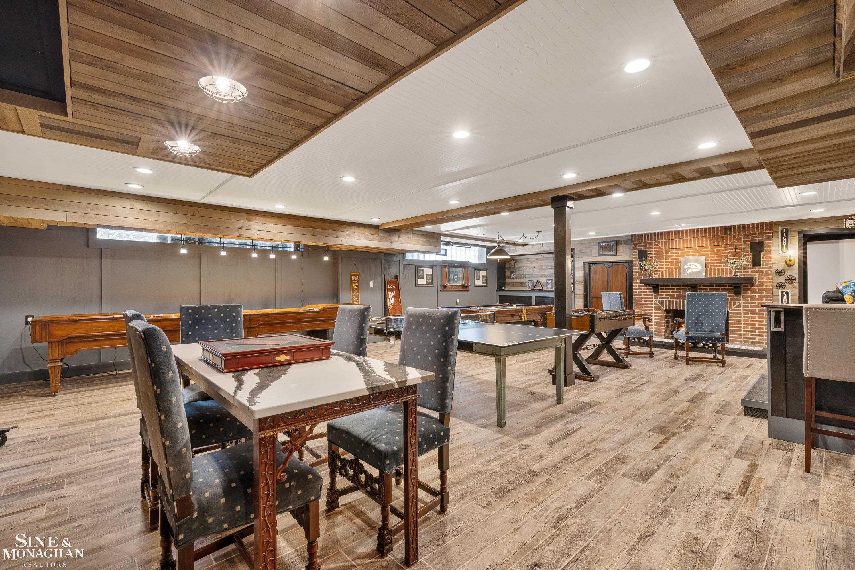 334 University Place, Grosse Pointe, MI, 48236