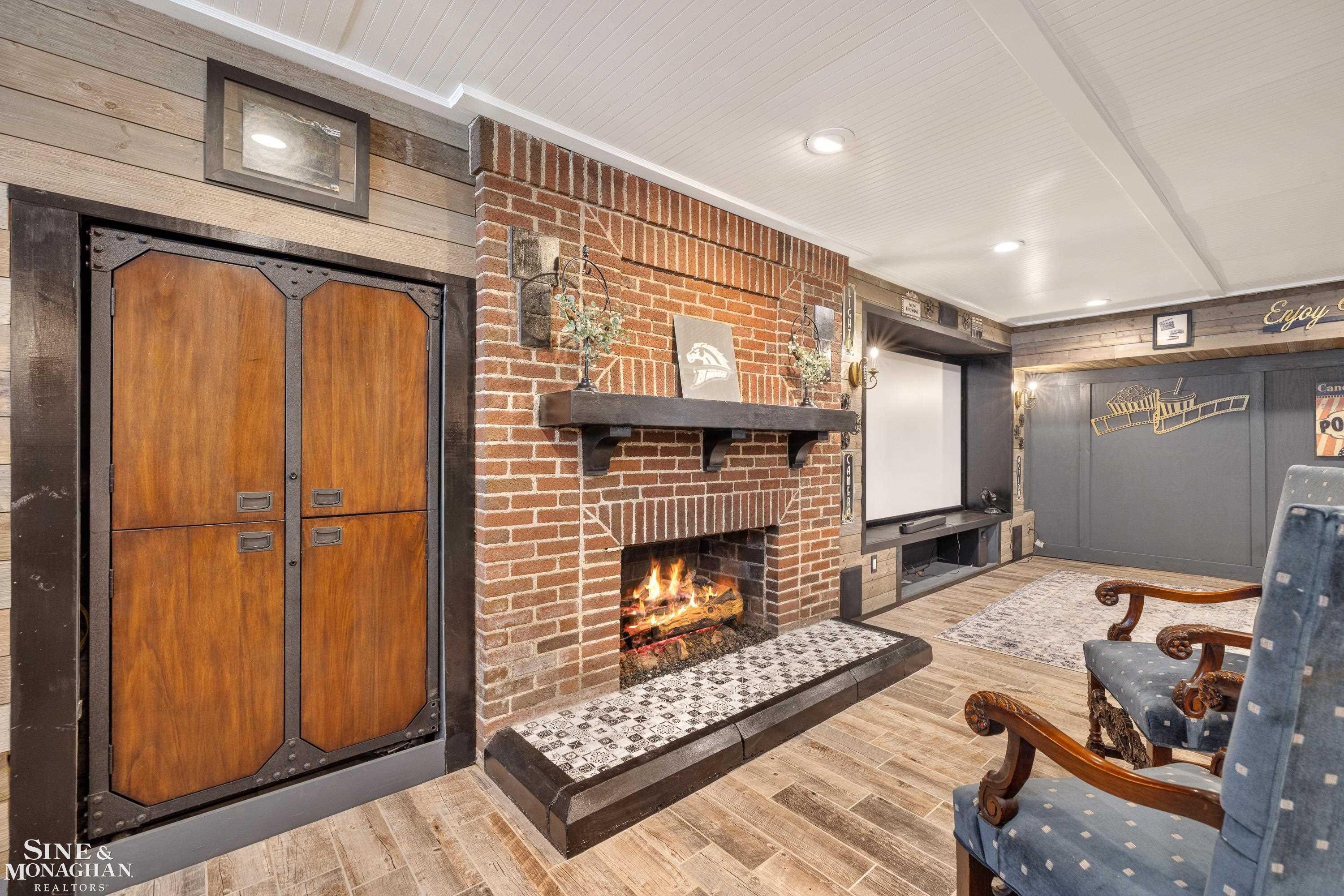 334 University Place, Grosse Pointe, MI, 48236