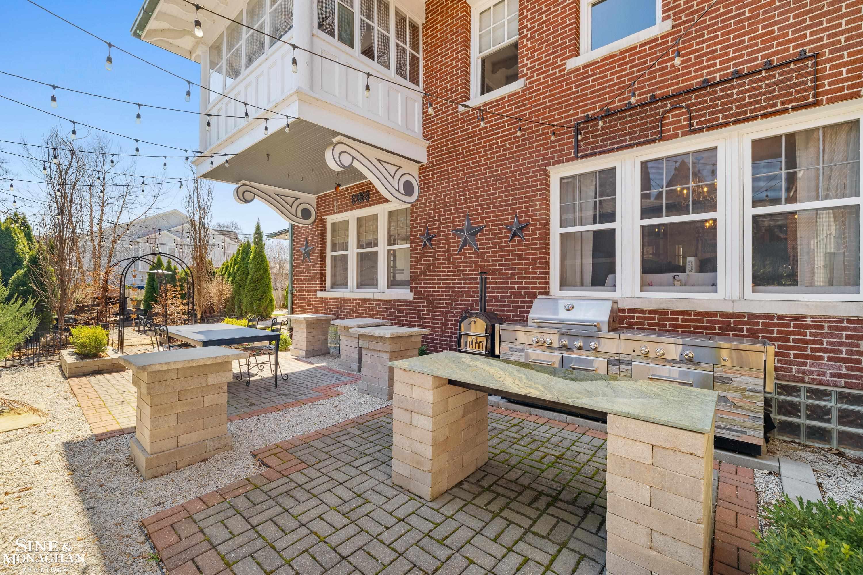 334 University Place, Grosse Pointe, MI, 48236