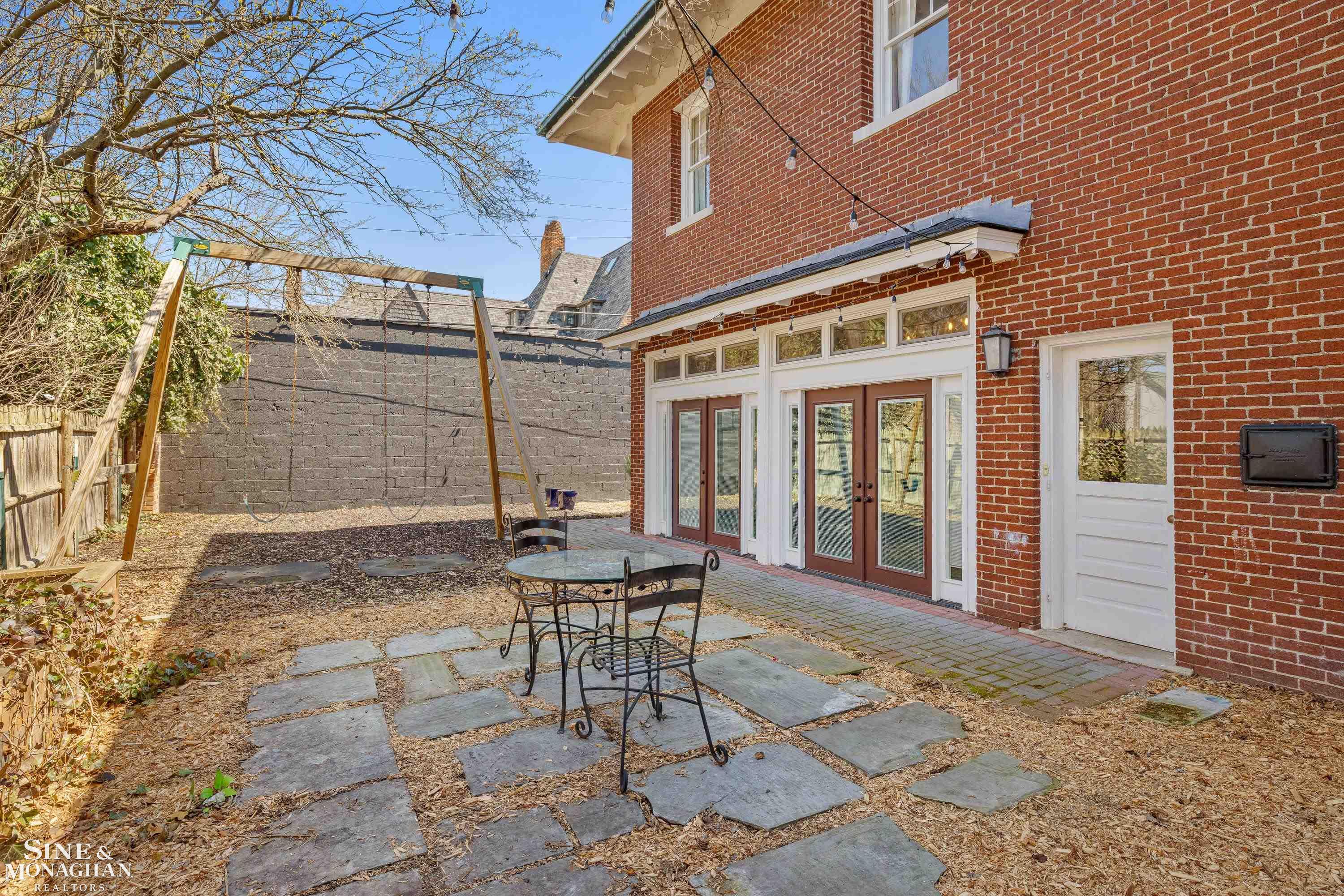 334 University Place, Grosse Pointe, MI, 48236