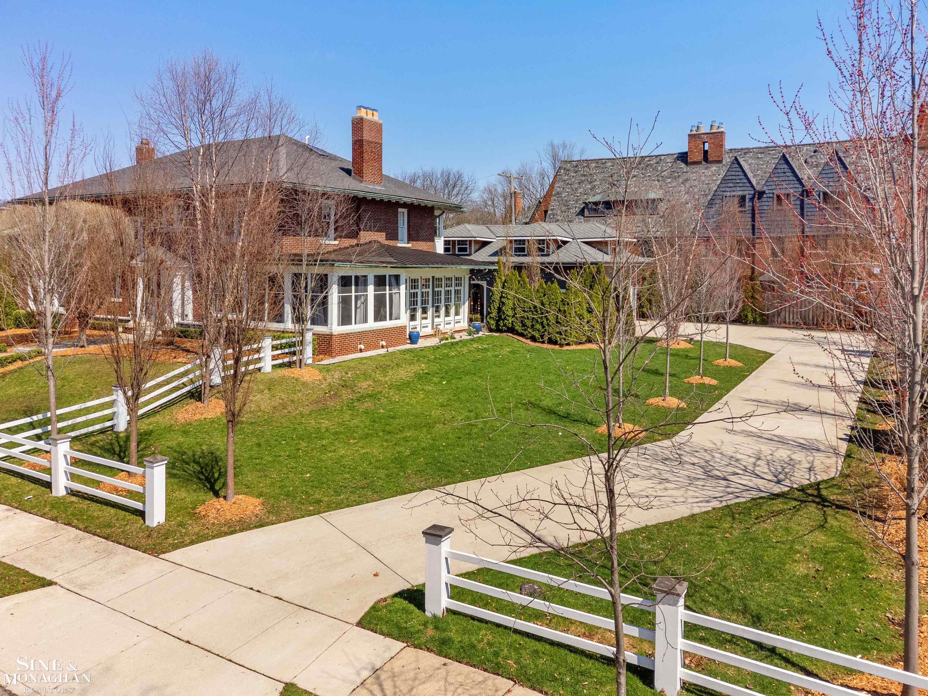 334 University Place, Grosse Pointe, MI, 48236