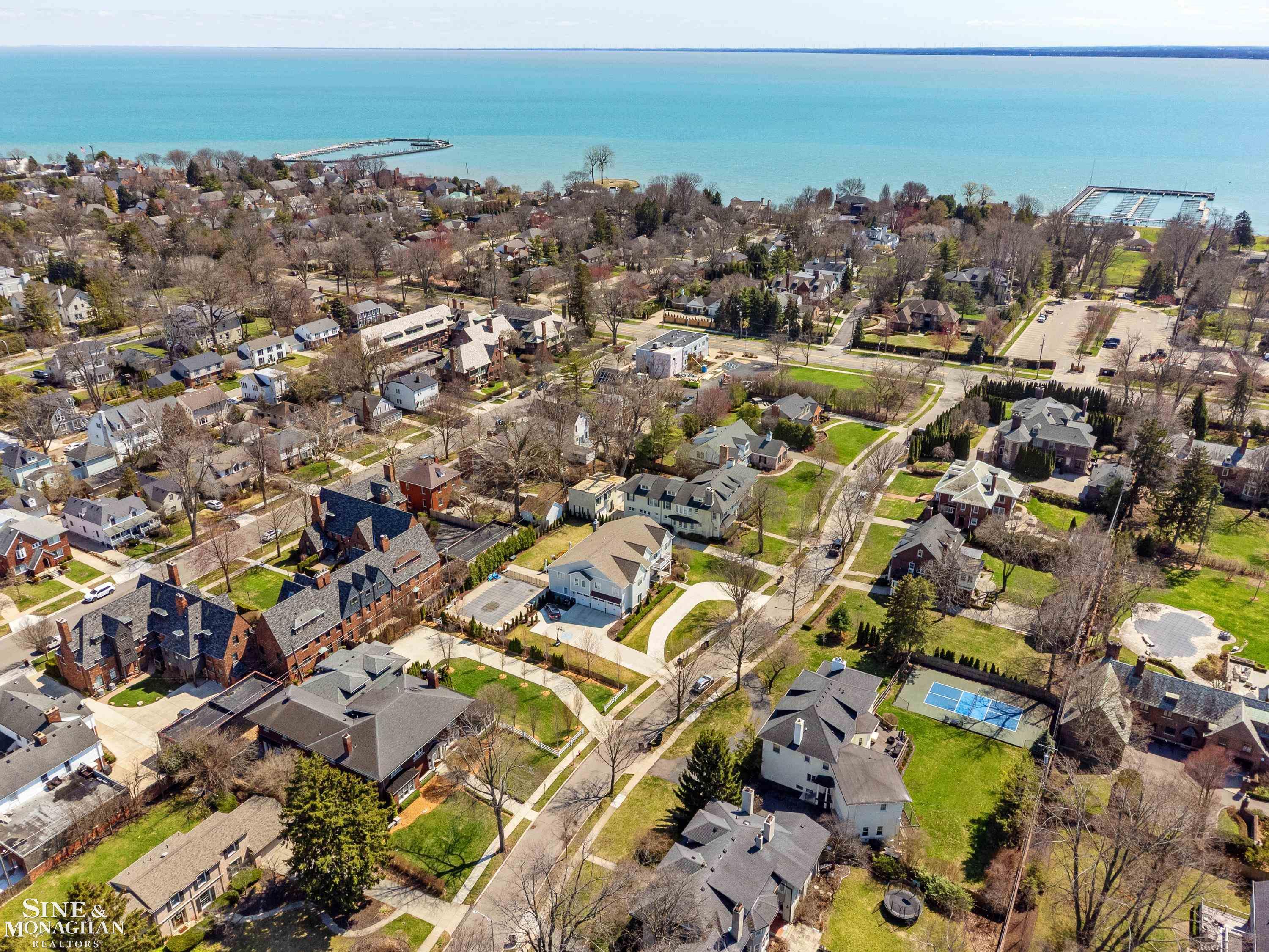 334 University Place, Grosse Pointe, MI, 48236