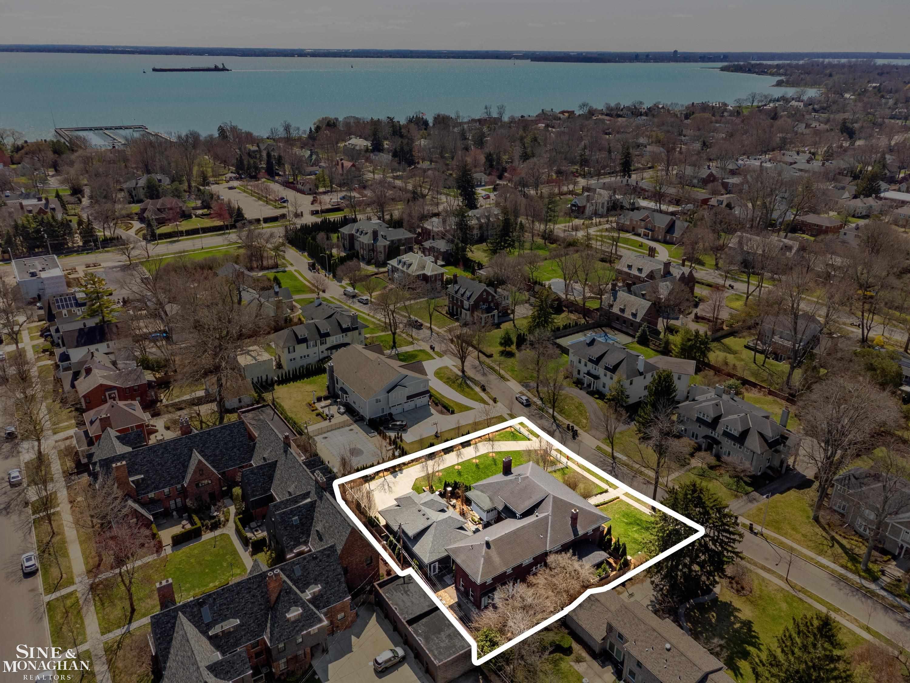 334 University Place, Grosse Pointe, MI, 48236