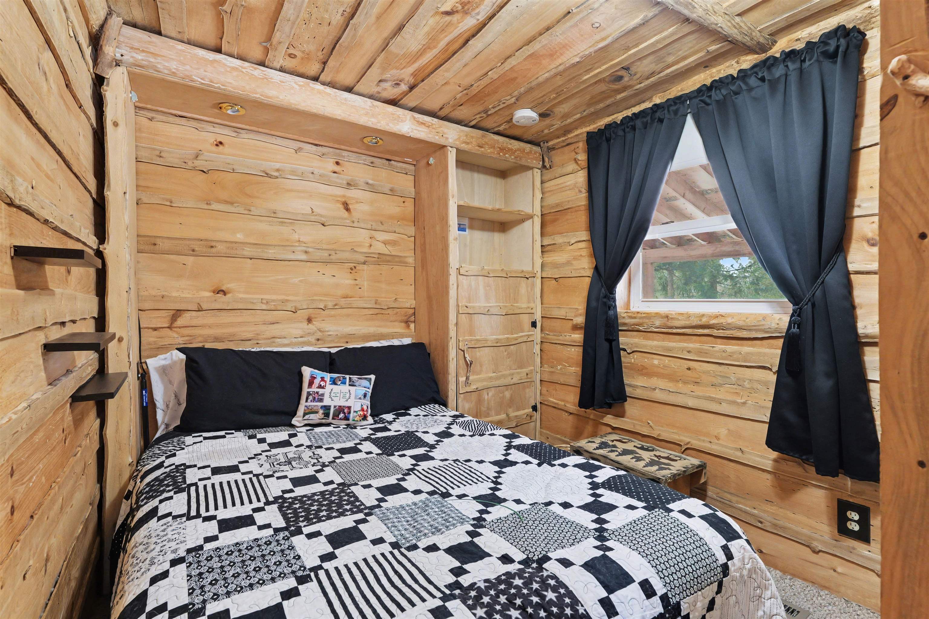 619 Eola Road, Harrison, MI, 48625-8618