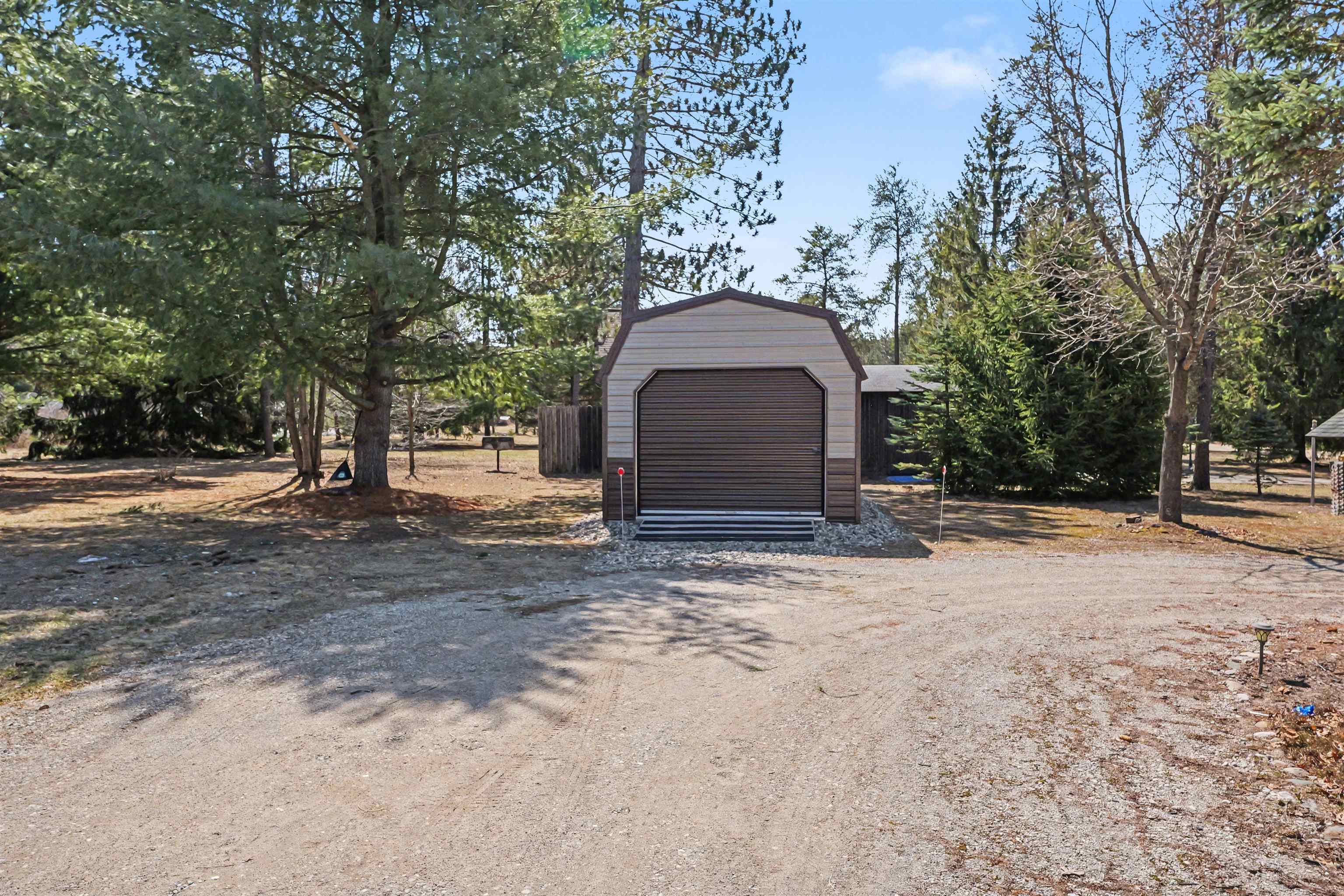 619 Eola Road, Harrison, MI, 48625-8618