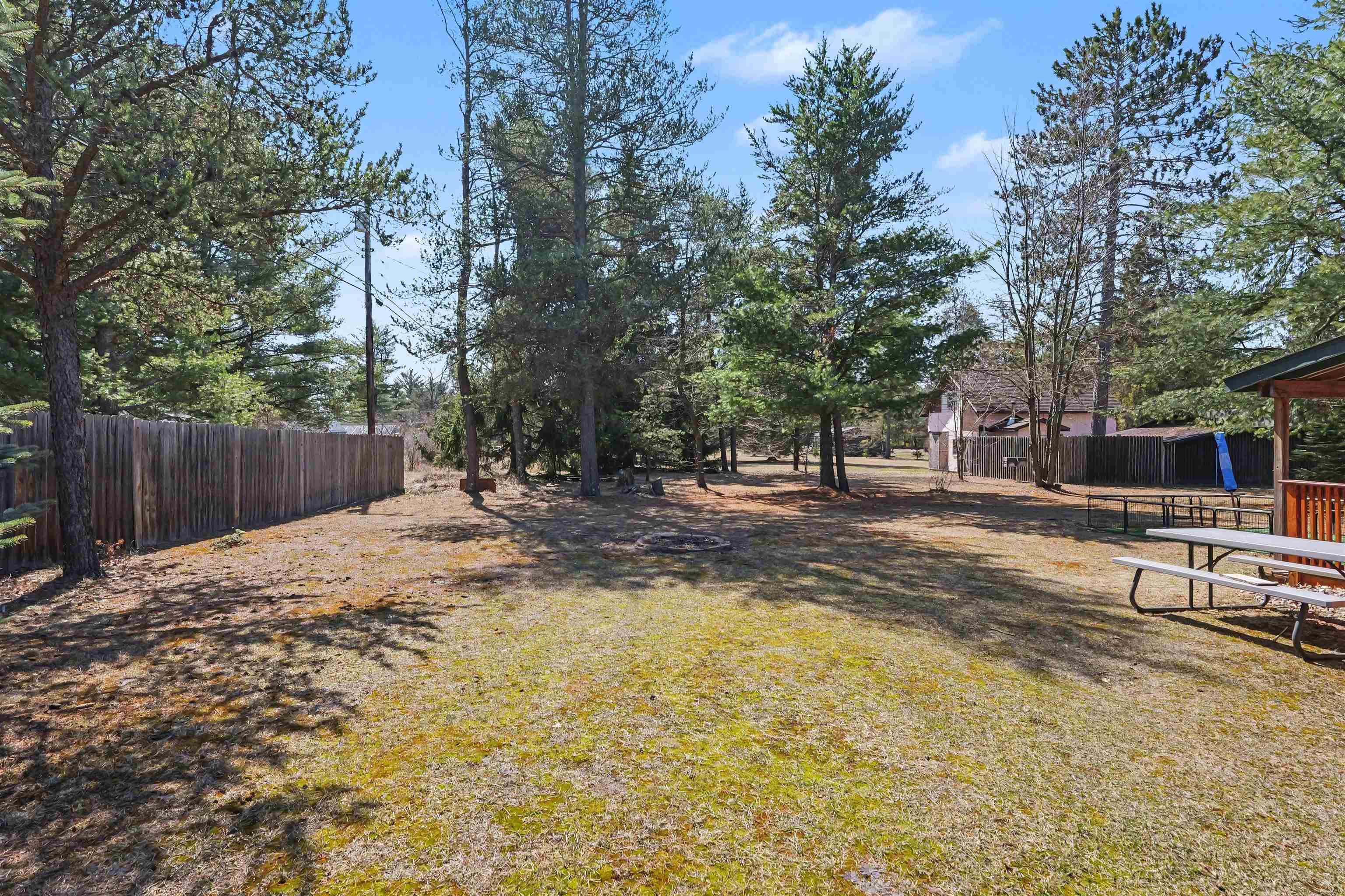 619 Eola Road, Harrison, MI, 48625-8618