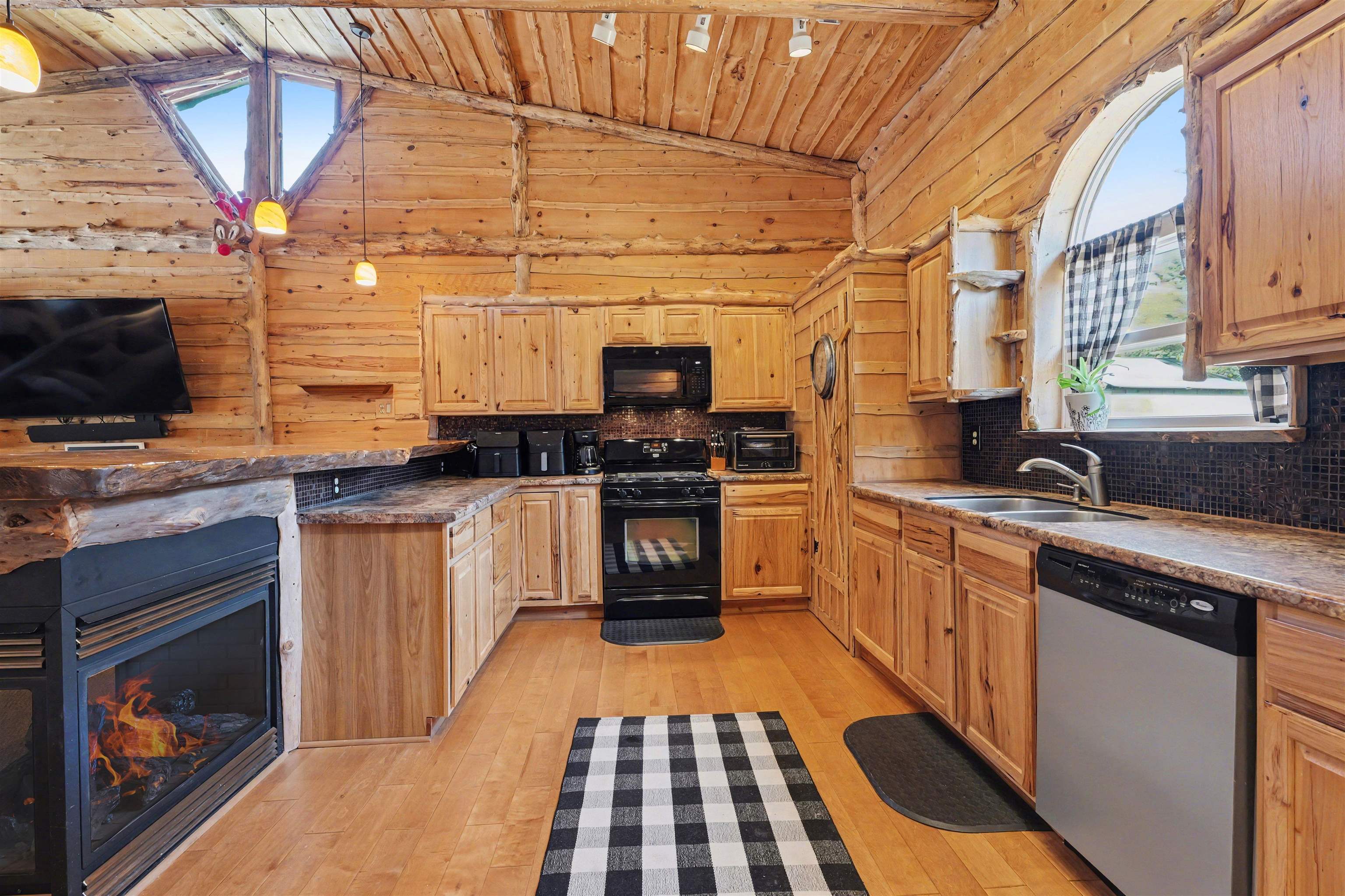 619 Eola Road, Harrison, MI, 48625-8618