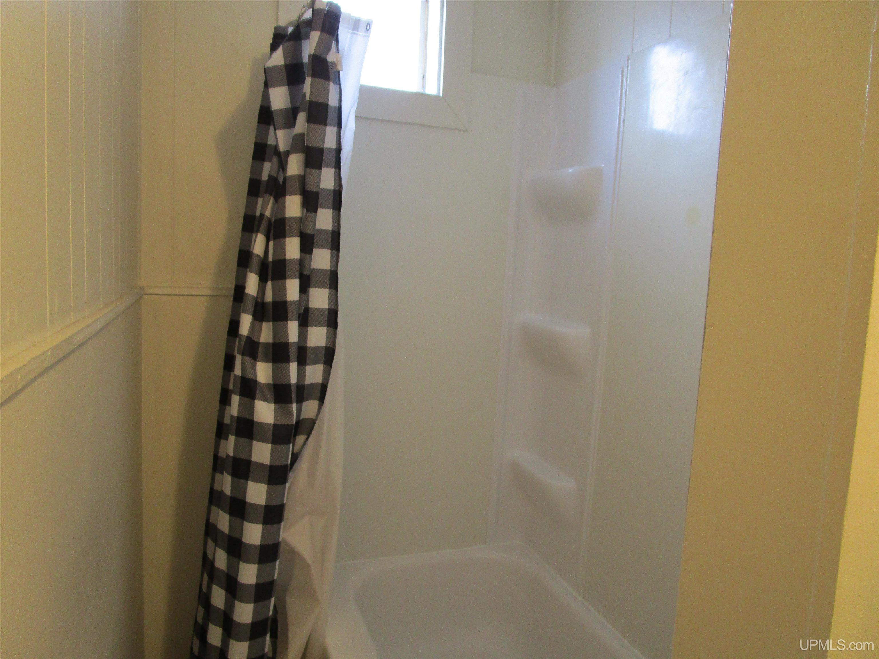 310 N 18th Street, Escanaba, MI, 49829