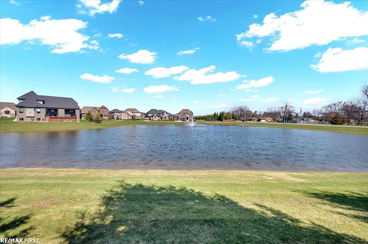 7969 Stableford Drive, Washington, MI, 48094