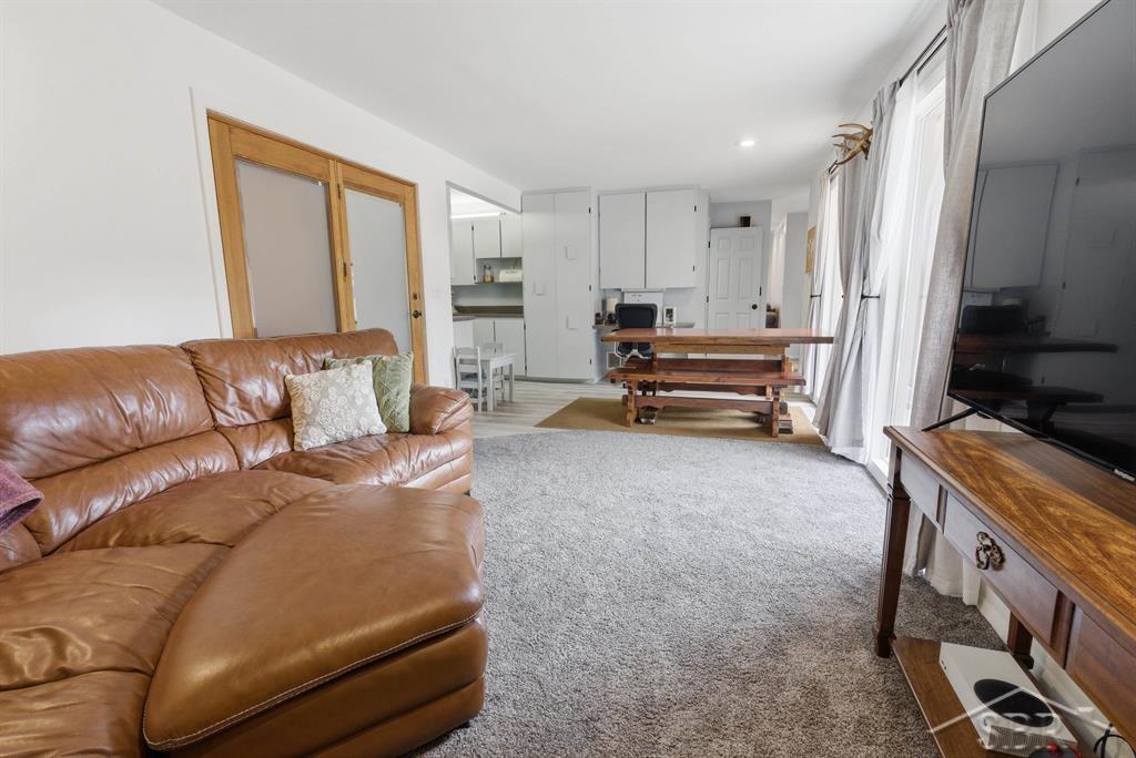 547 W Peterson Drive, Sanford, MI, 48657