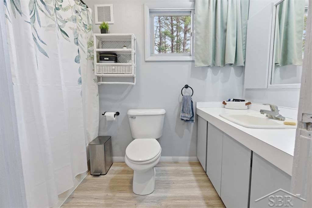 547 W Peterson Drive, Sanford, MI, 48657