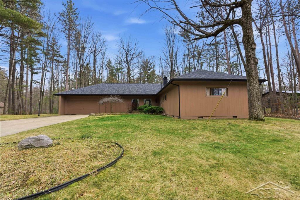 547 W Peterson Drive, Sanford, MI, 48657