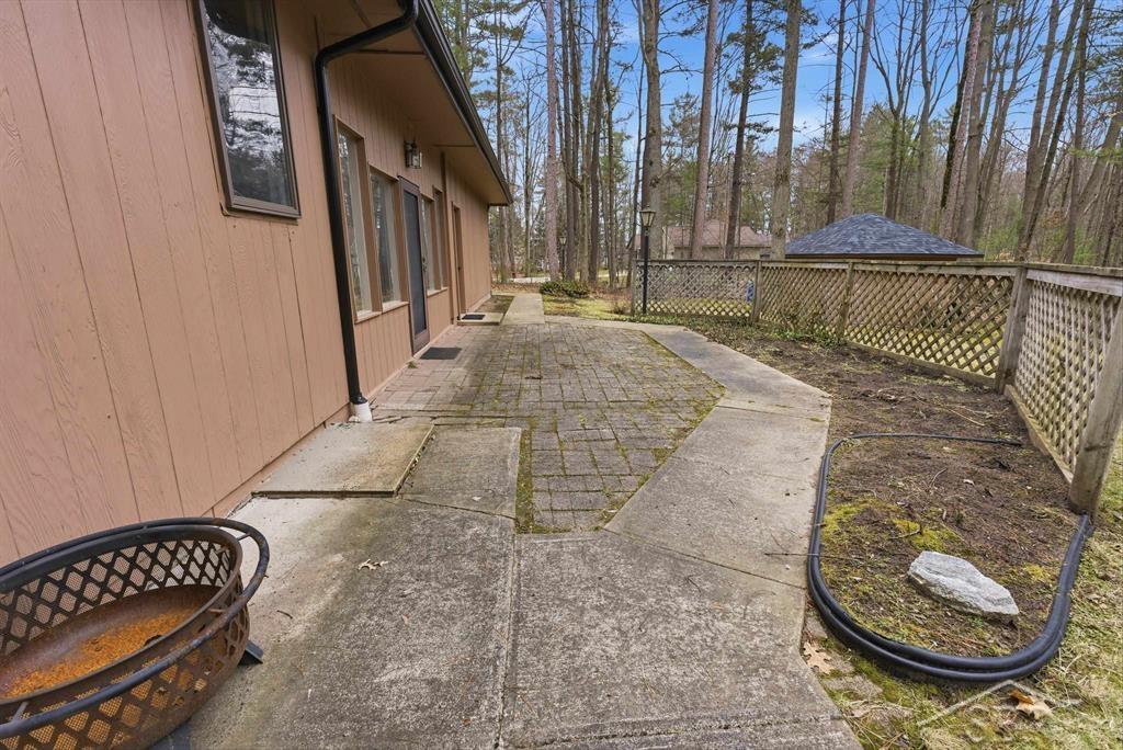 547 W Peterson Drive, Sanford, MI, 48657