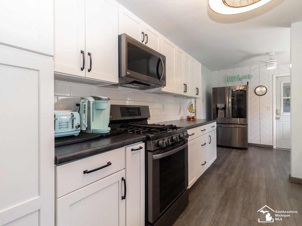 6368 Avenue D Avenue, La Salle, MI, 48145