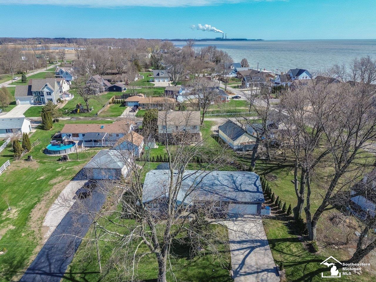 6368 Avenue D Avenue, La Salle, MI, 48145