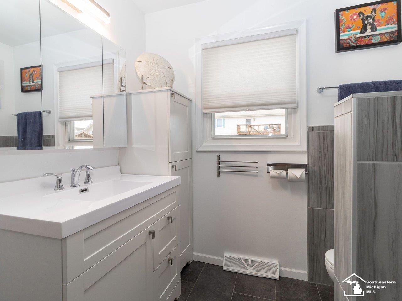 6368 Avenue D Avenue, La Salle, MI, 48145