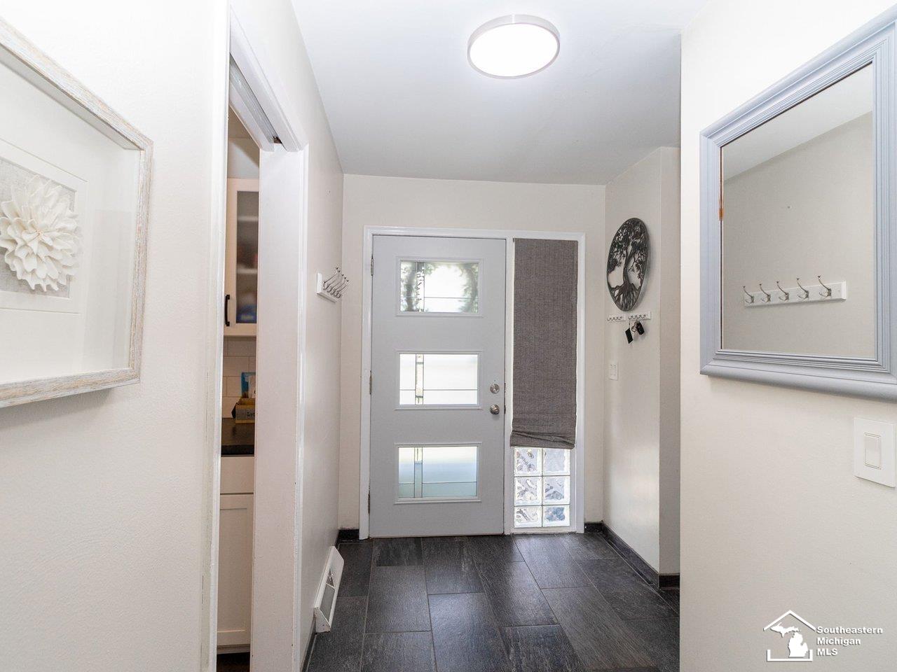 6368 Avenue D Avenue, La Salle, MI, 48145